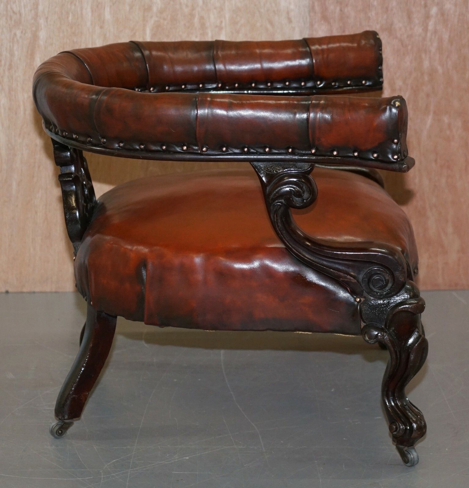 photo furniture Rare Fully Restored Regency Show Framed Carved Mahognay Brown Leather Armchair