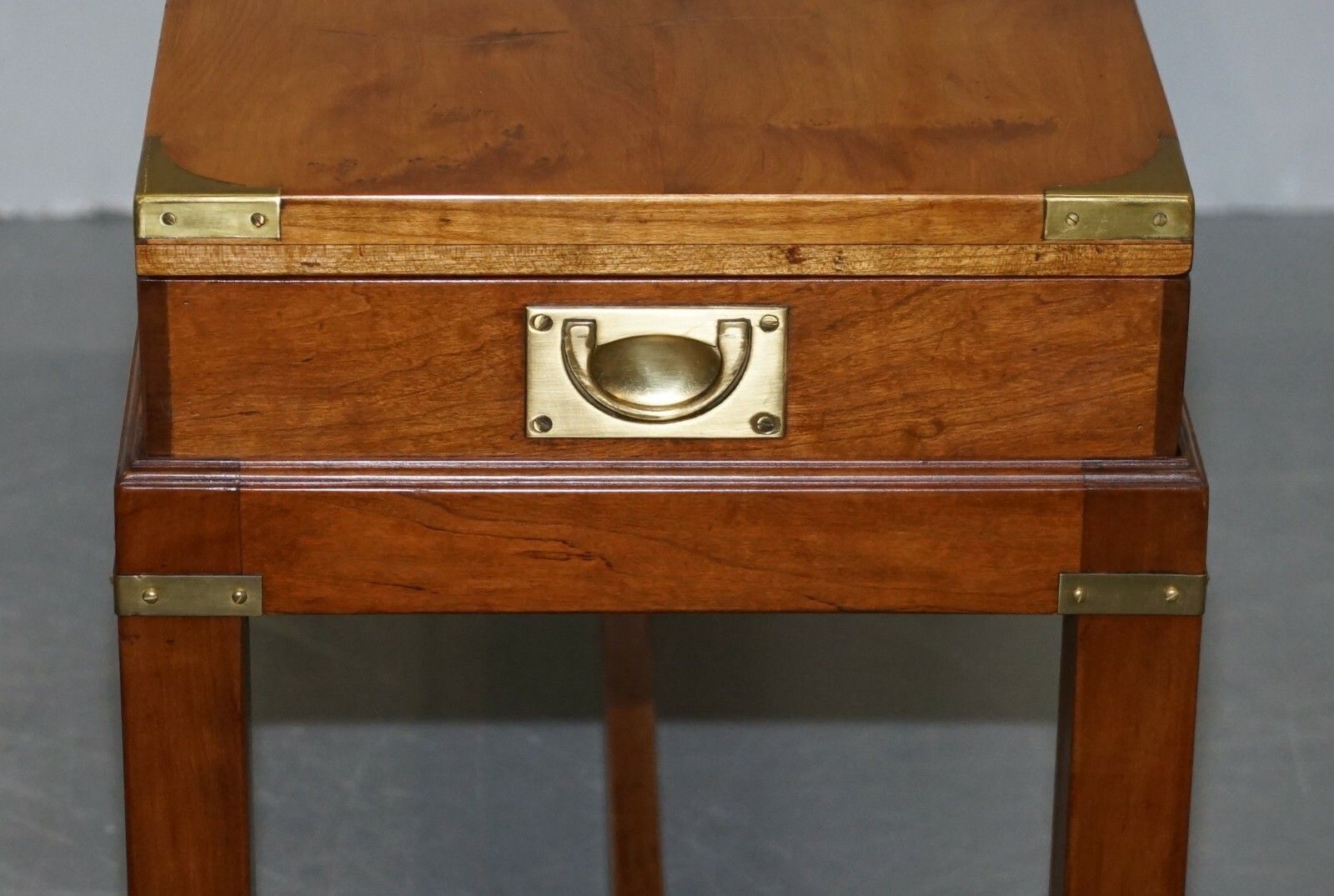 Rare Burr Yew Wood Military Campaign Gun Case Coffee Side Table On Original Base photo vintage
