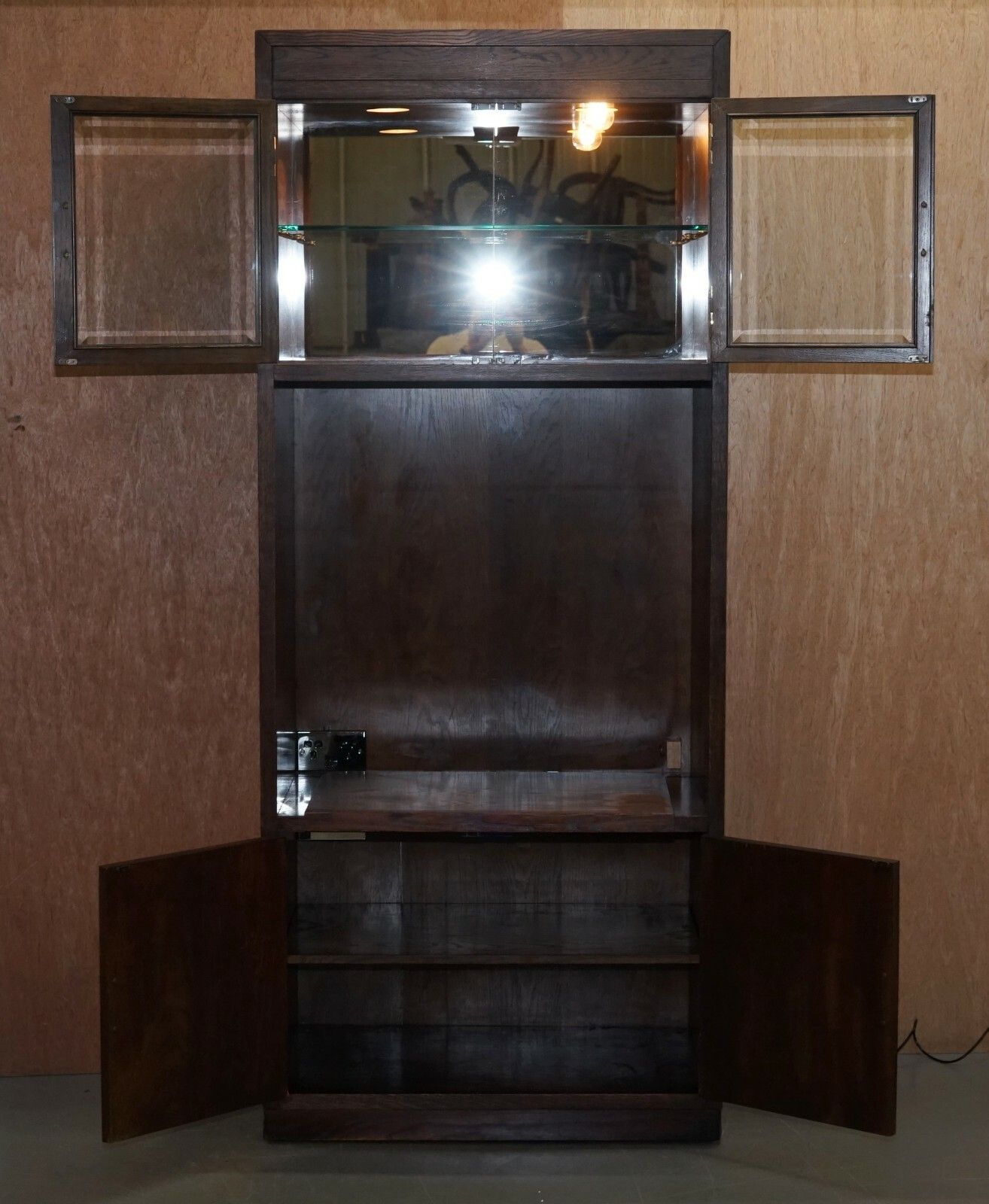 Hendredon Military Campaign Media Cupboard Telvision Stand Spotlights & Power photo vinterior