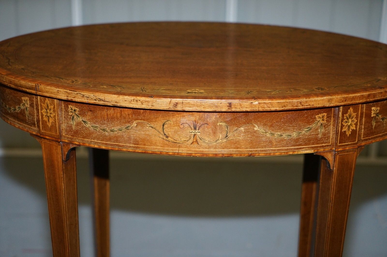 Stunning Floral Inlaid Sheraton Victorian Walnut Oval Occasional Side End Table photo vintage