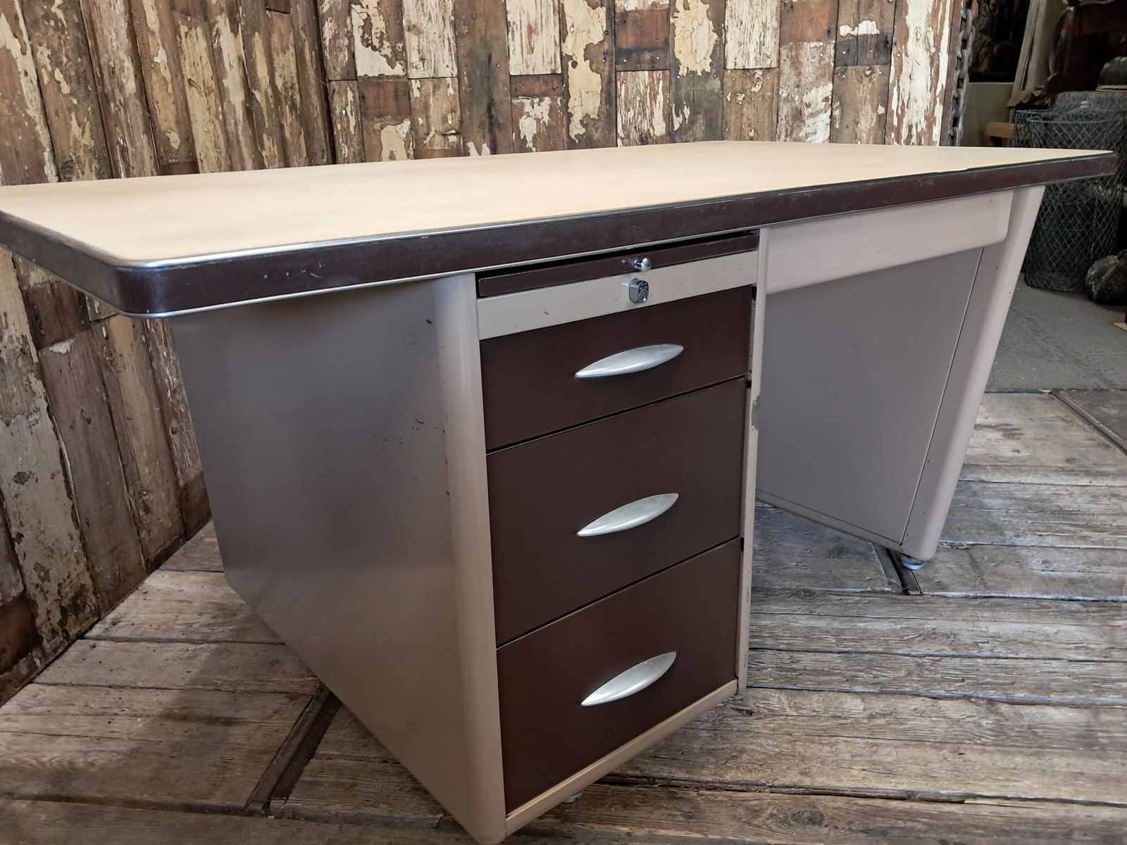 photo buy Industrial Tanker Desk