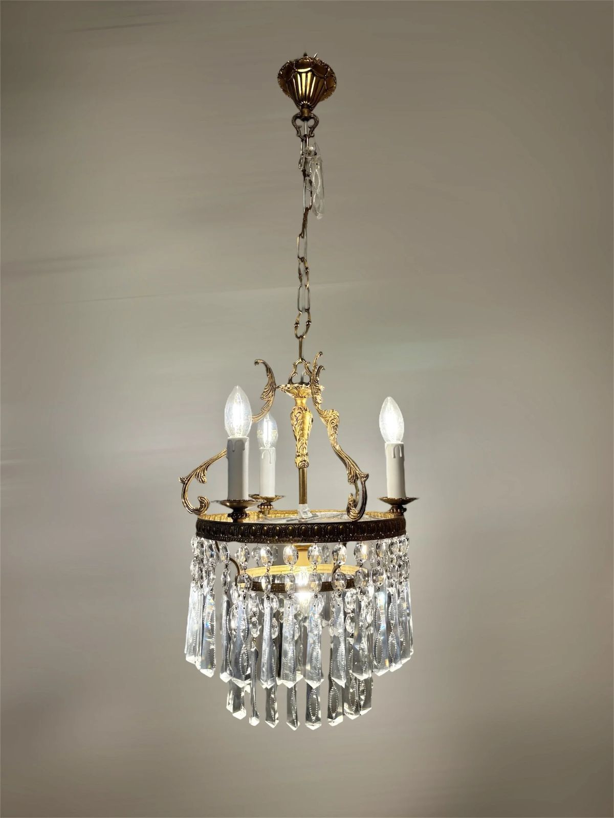Italian Chandelier In Gilded Bronze With Bohemian Crystals photo furniture