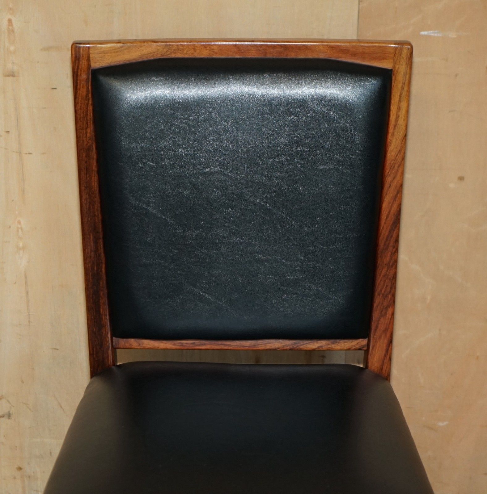 photo vintage Eight Stunning Mid Century Modern 1970's Gordon Russell Rosewood Dining Chairs