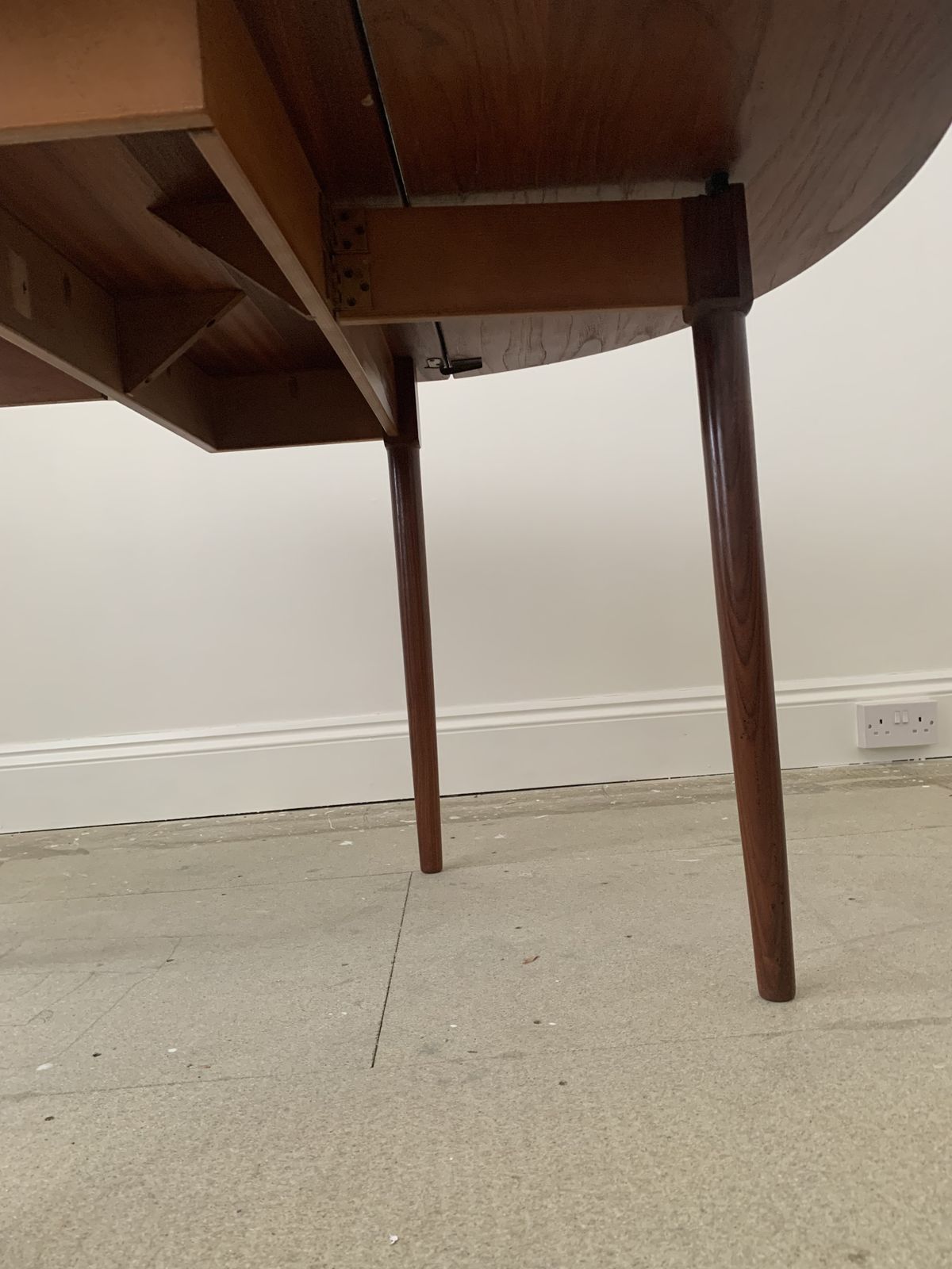 G Plan Table photo 119.0