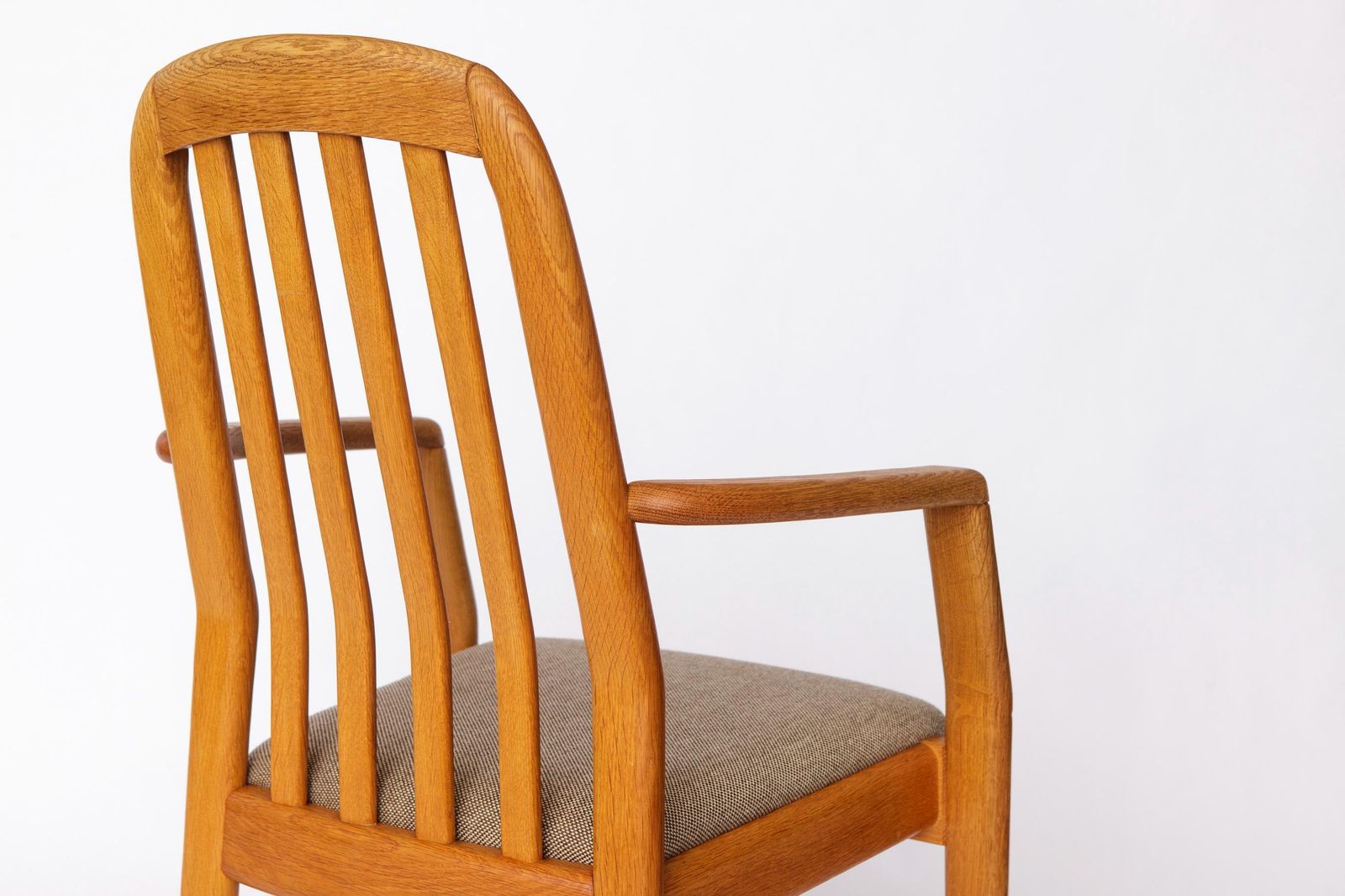photo furniture 1 Of 5 Vintage Dyrlund Armchairs In Oak, 1970s | Danish Mid Century Modern Dining Chairs, Light Gray Upholstery | 5 Available