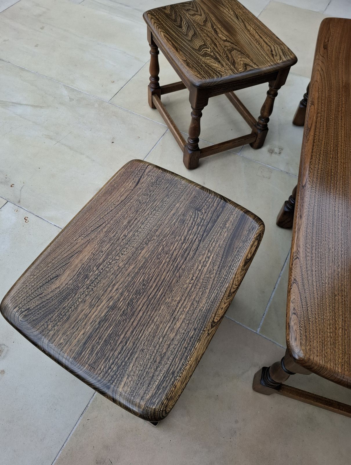 Furniture Ercol Old Colonial Nest Of Trinity Tables 3 Coffee / Side Vintage Tables photo