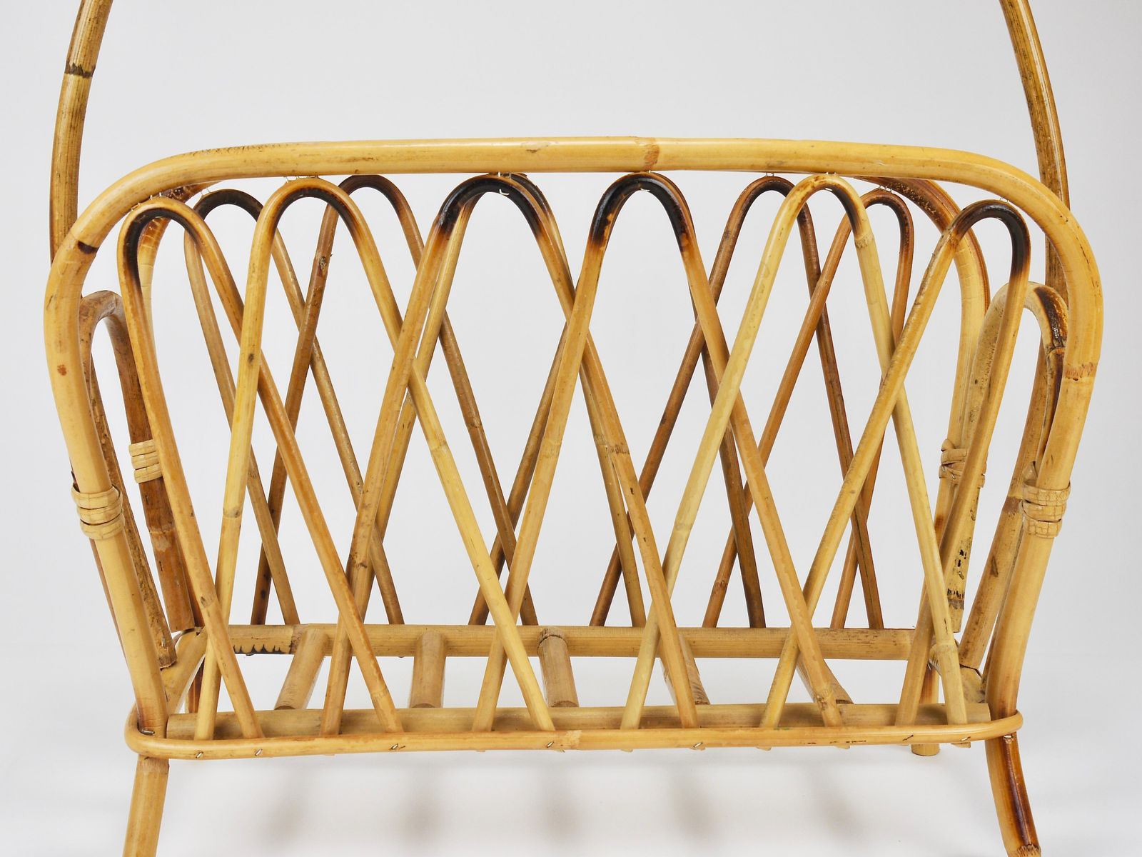 Franco Albini Style Rattan Bamboo Magazine Rack Newspaper Stand, Italy, 1970s photo 268.0
