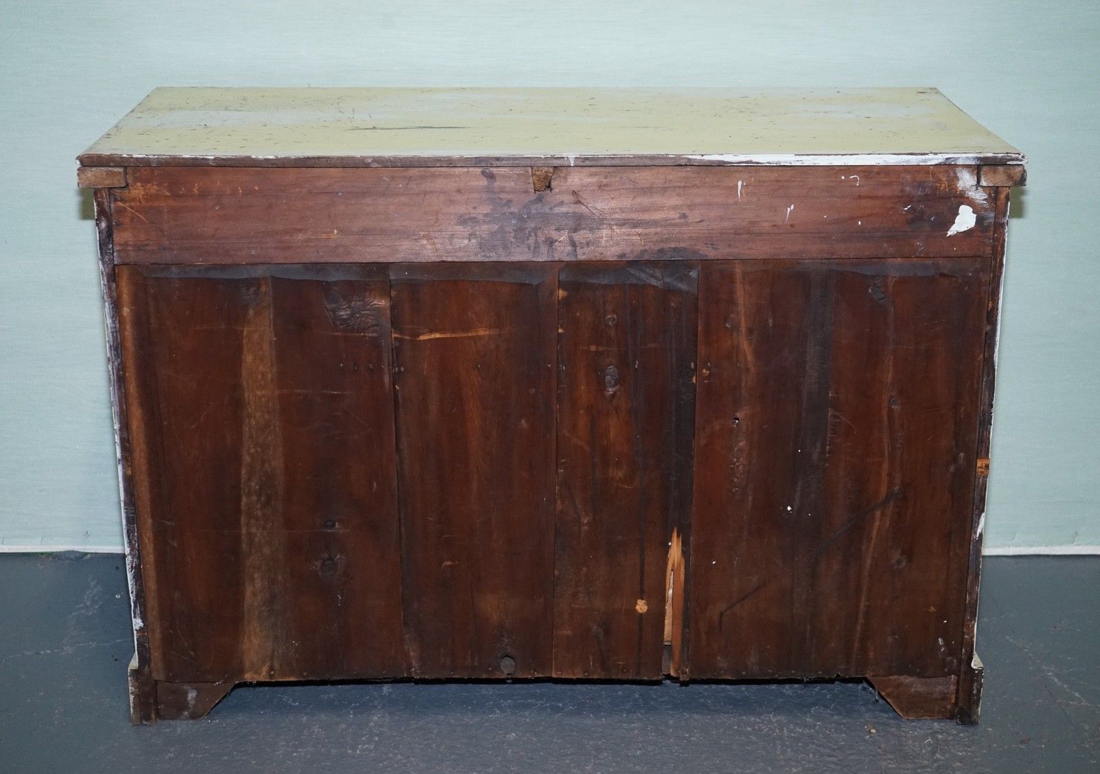 photo vintage Antique Hand Painted Pale Pine Green Three Drawer Chest Of Drawers