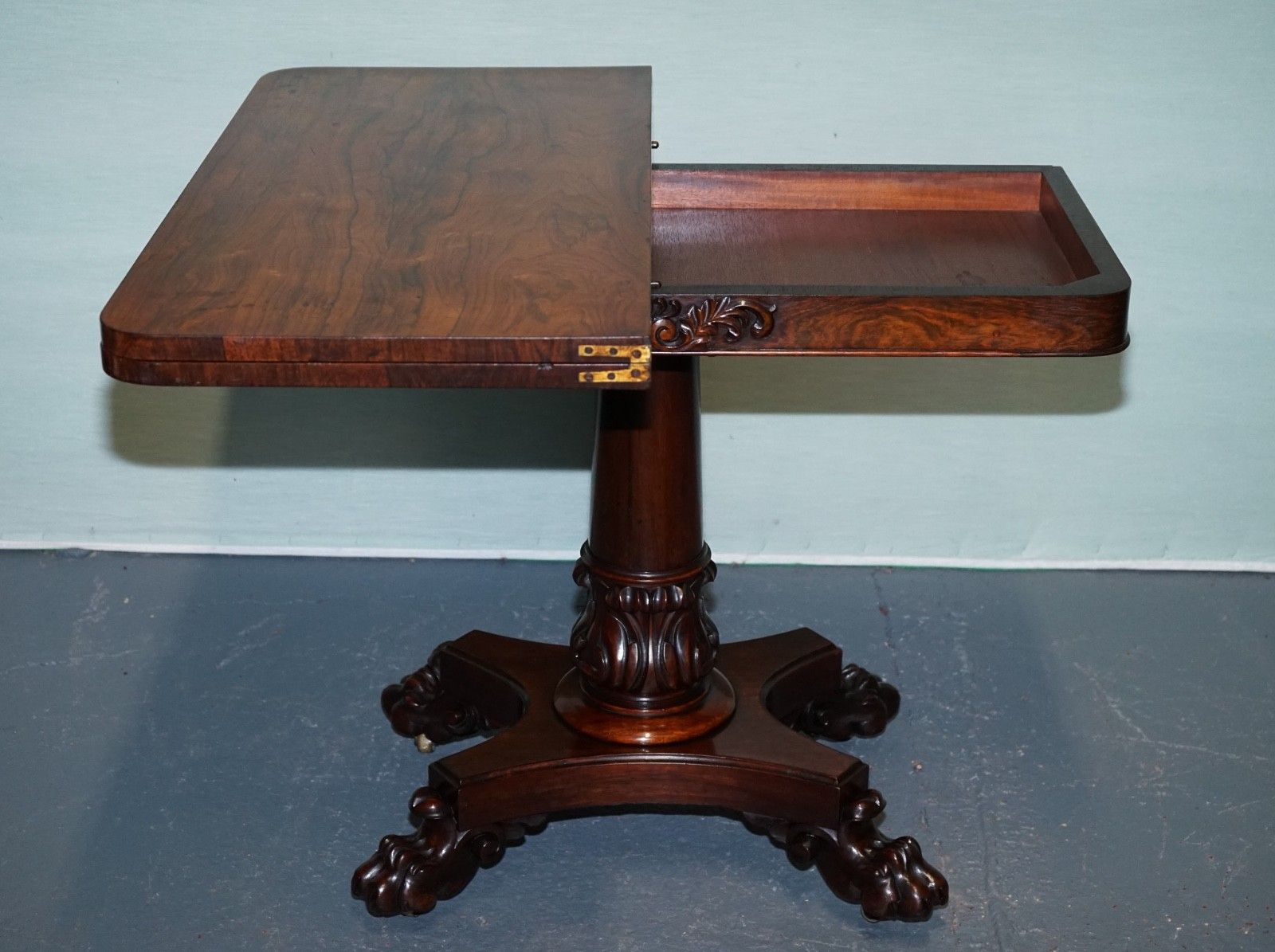 photo vinterior Antique 1830s William IV Folding Pedestal Card Game Table Carved Paw Base