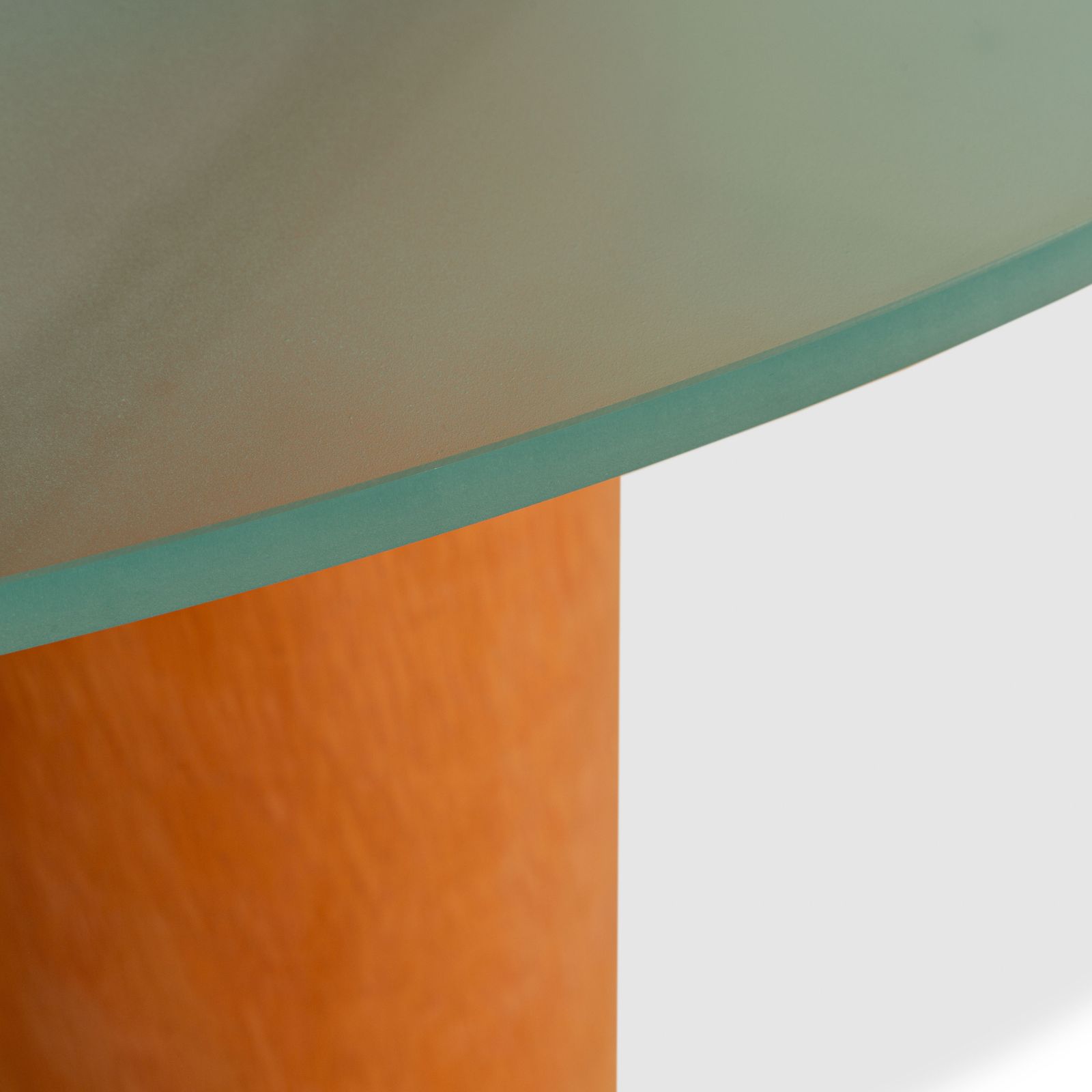 Table ronde Acerbis Serenissimo en verre, brun et argent, ø 145 cm photo Mobilier