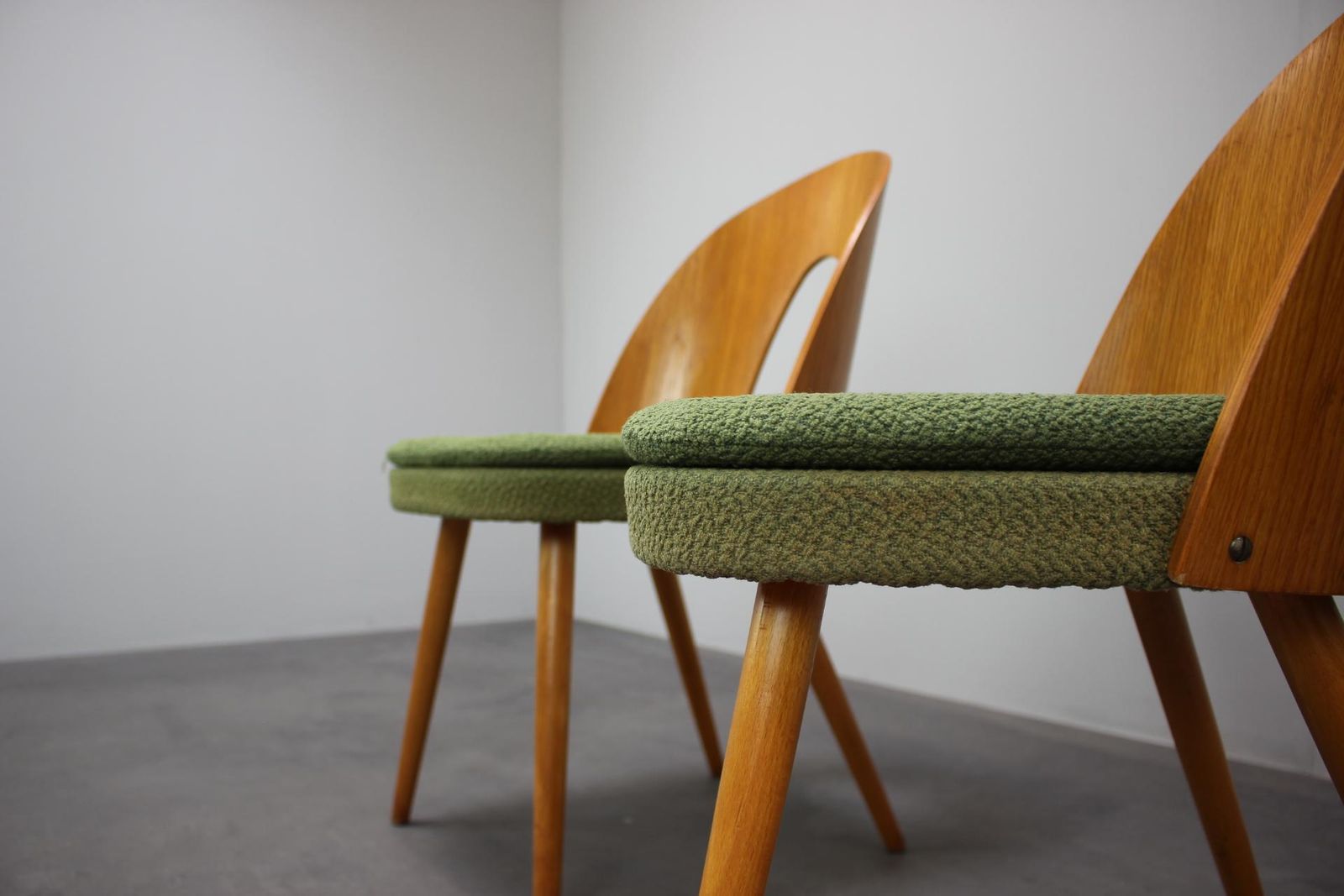 Mid Century Set Of 2 Tatra Chairs By Antonín šuman For Nábytok Pravenec, 1960s photo buy