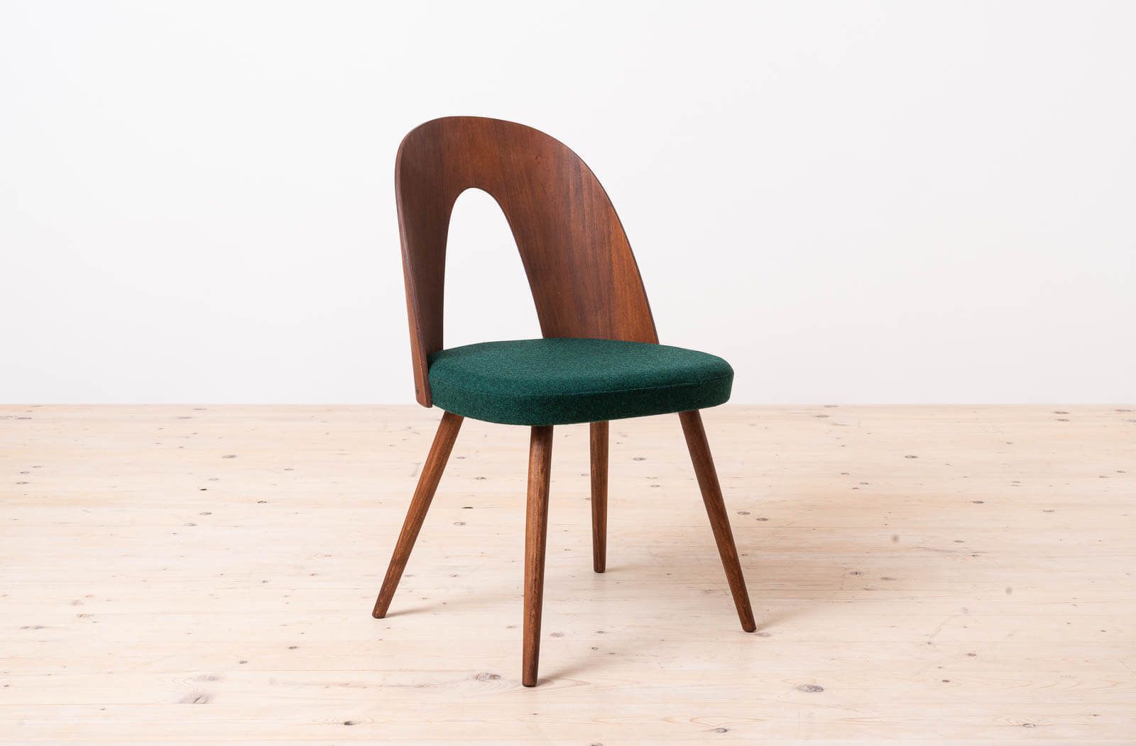 Set Of 10 Mid Century Dining Chairs By A. šuman, 1960s, Customizable Upholstery Available photo buy