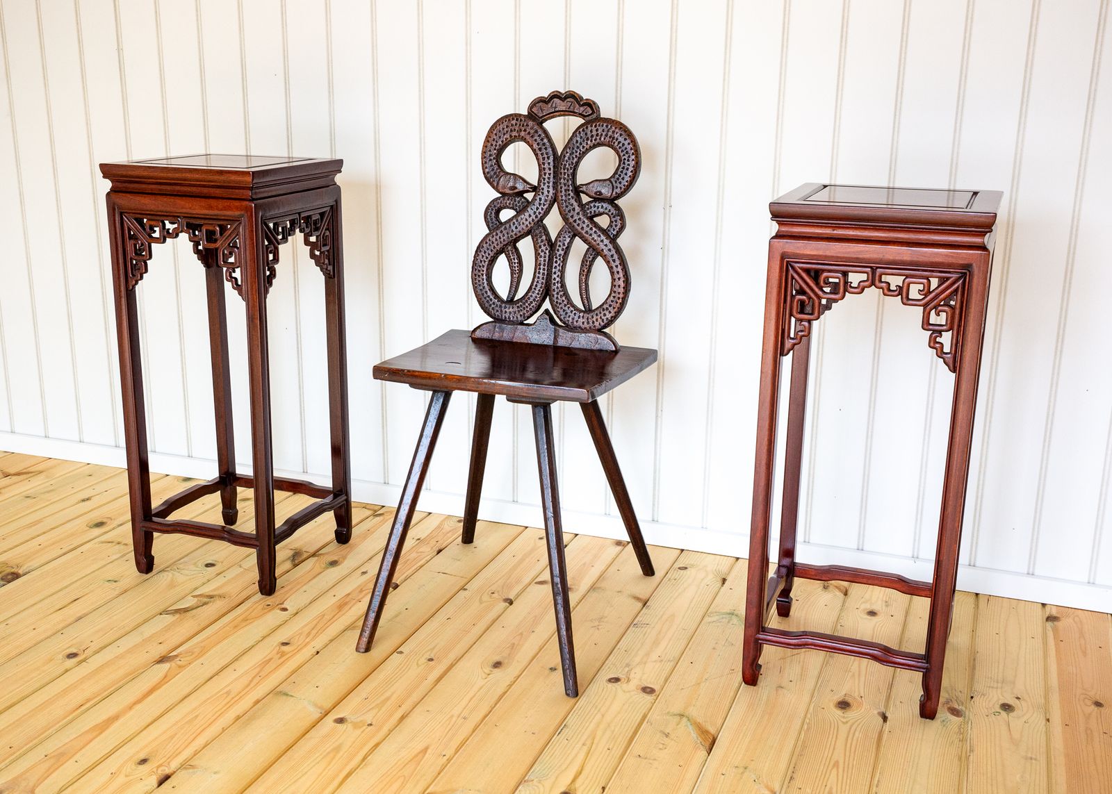 3750.0 Chinese Hardwood Plant Stands Side Tables Pair Lamp Tables Hongmu Antiqu.E Qing Oriental Pierce Carved Humpback Open Fretwork photo