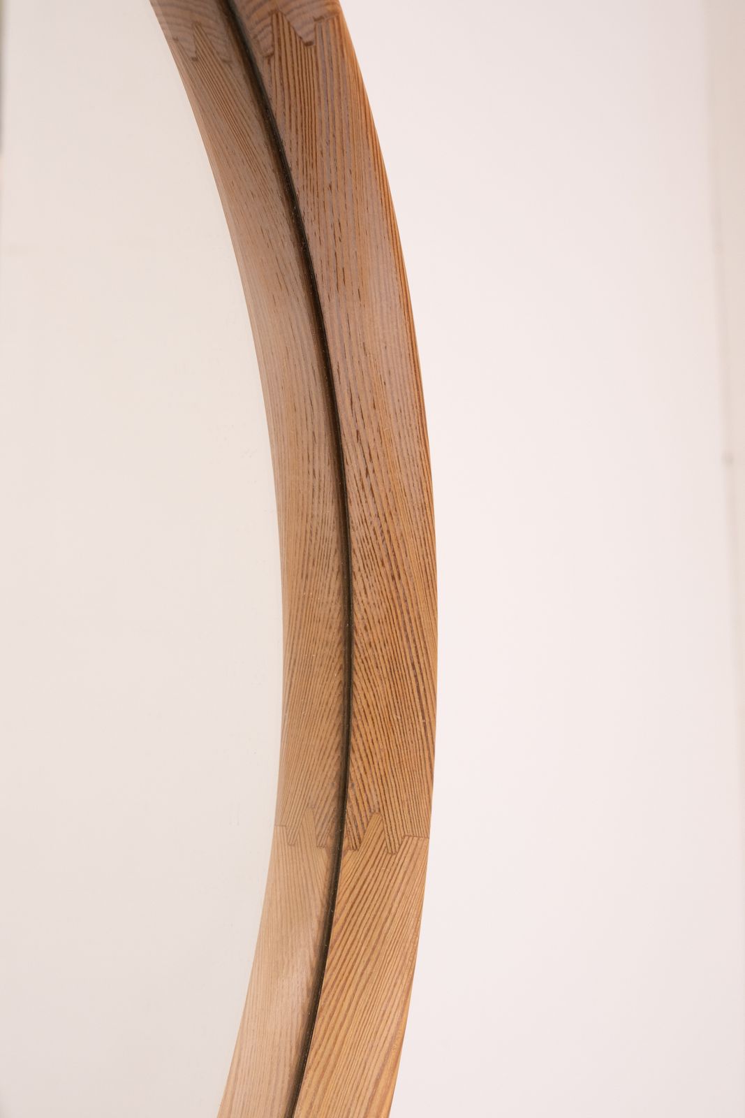 Vintage Round Mirror Solid Pine 1960s Holland photo Home Decor
