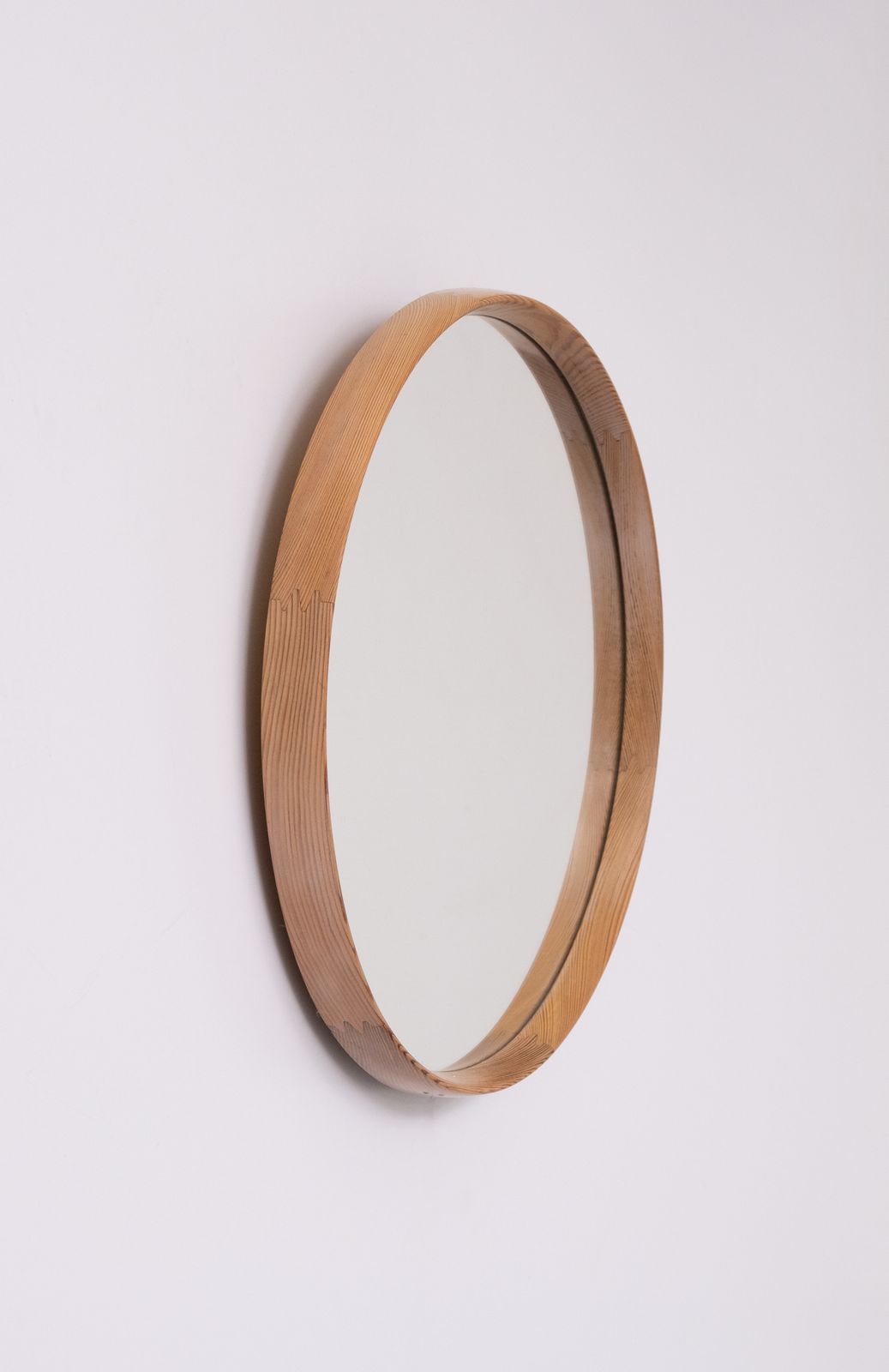 Vintage Round Mirror Solid Pine 1960s Holland photo vinterior