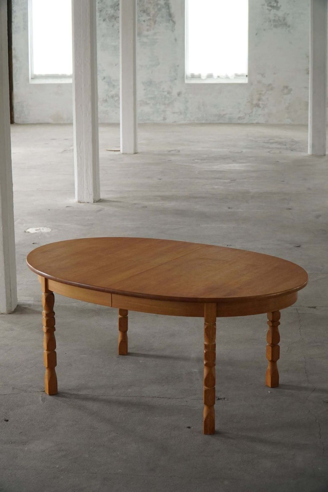 Mid Century Oval Oak Dining Table With Three Extensions, Danish Modern, 1960s photo vintage