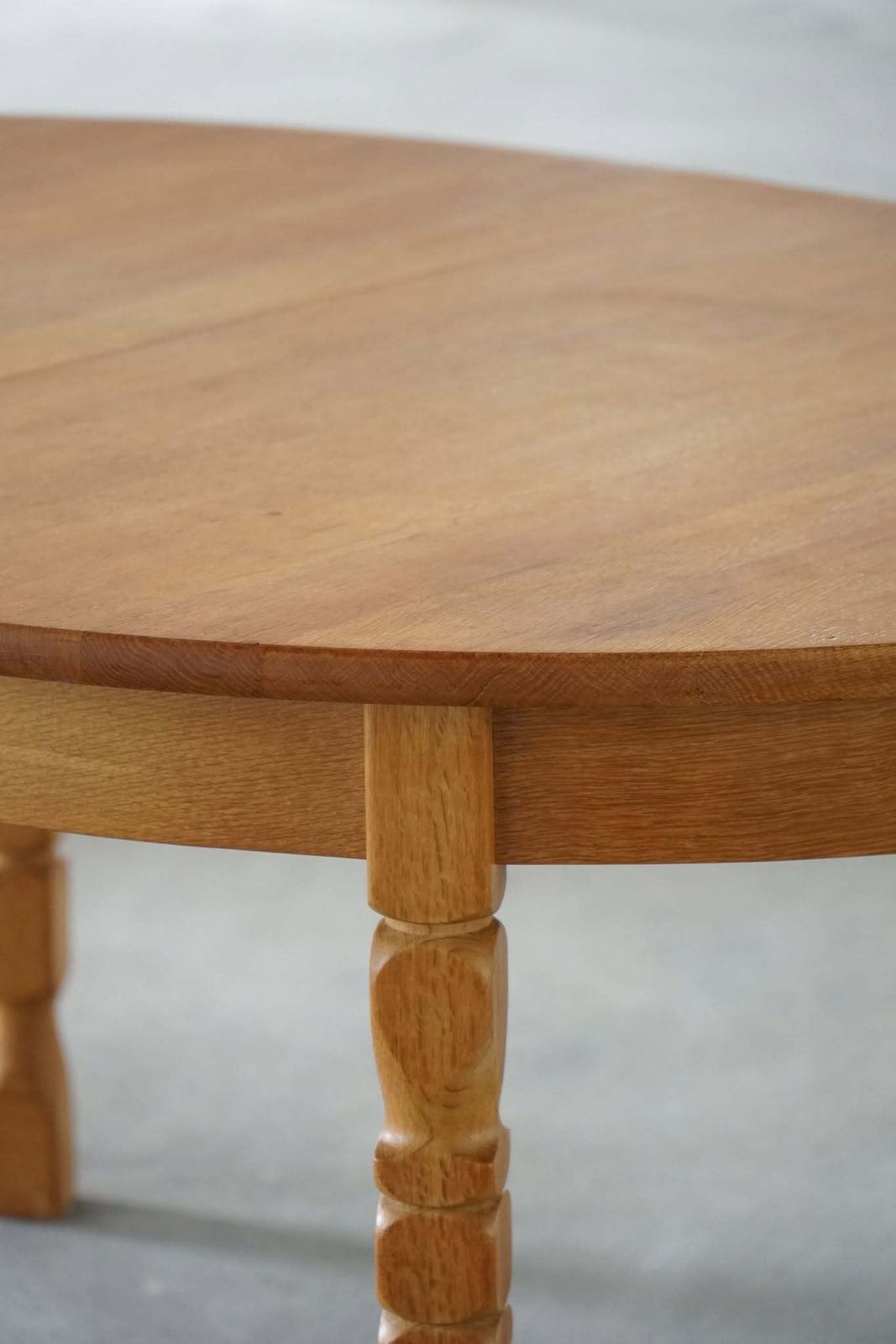 photo vintage Mid Century Oval Oak Dining Table With Three Extensions, Danish Modern, 1960s