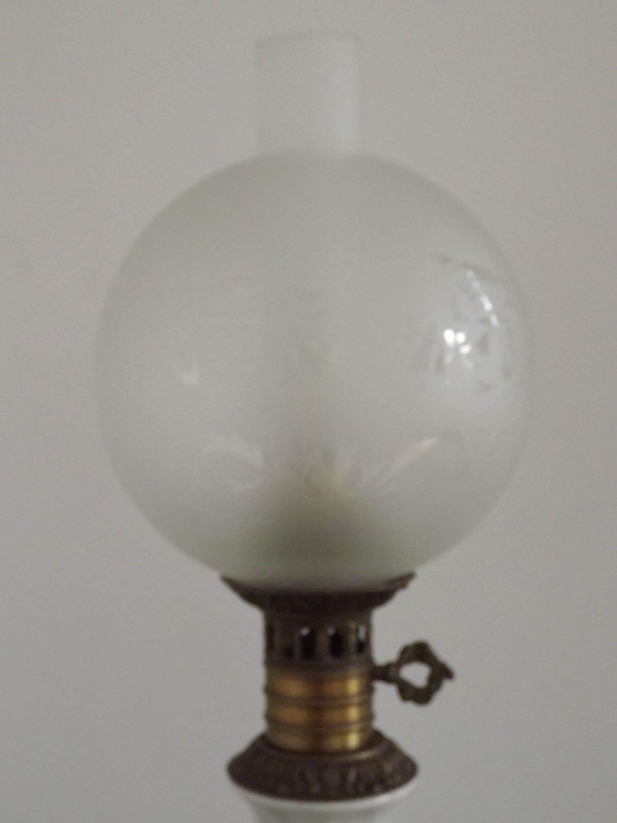 White Porcelain Floral Lantern Table Lamp With Pattern Glass Shade & Funnel   Vintage French Lighting. Tall Porcelain And Bronze Table Lamp photo buy