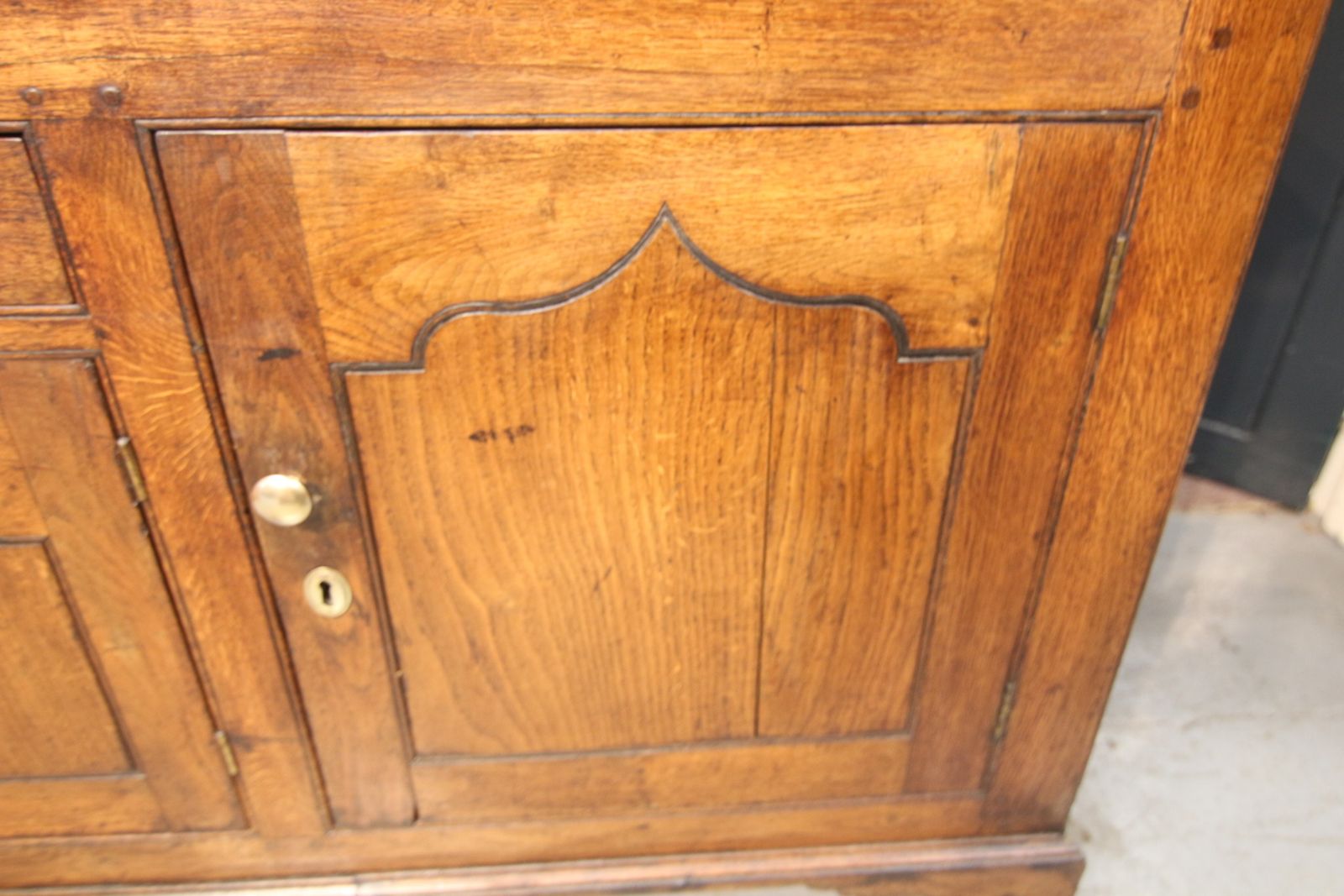Fine 18th Century Snowdonia Welsh Oak Dresser& Plates photo Furniture