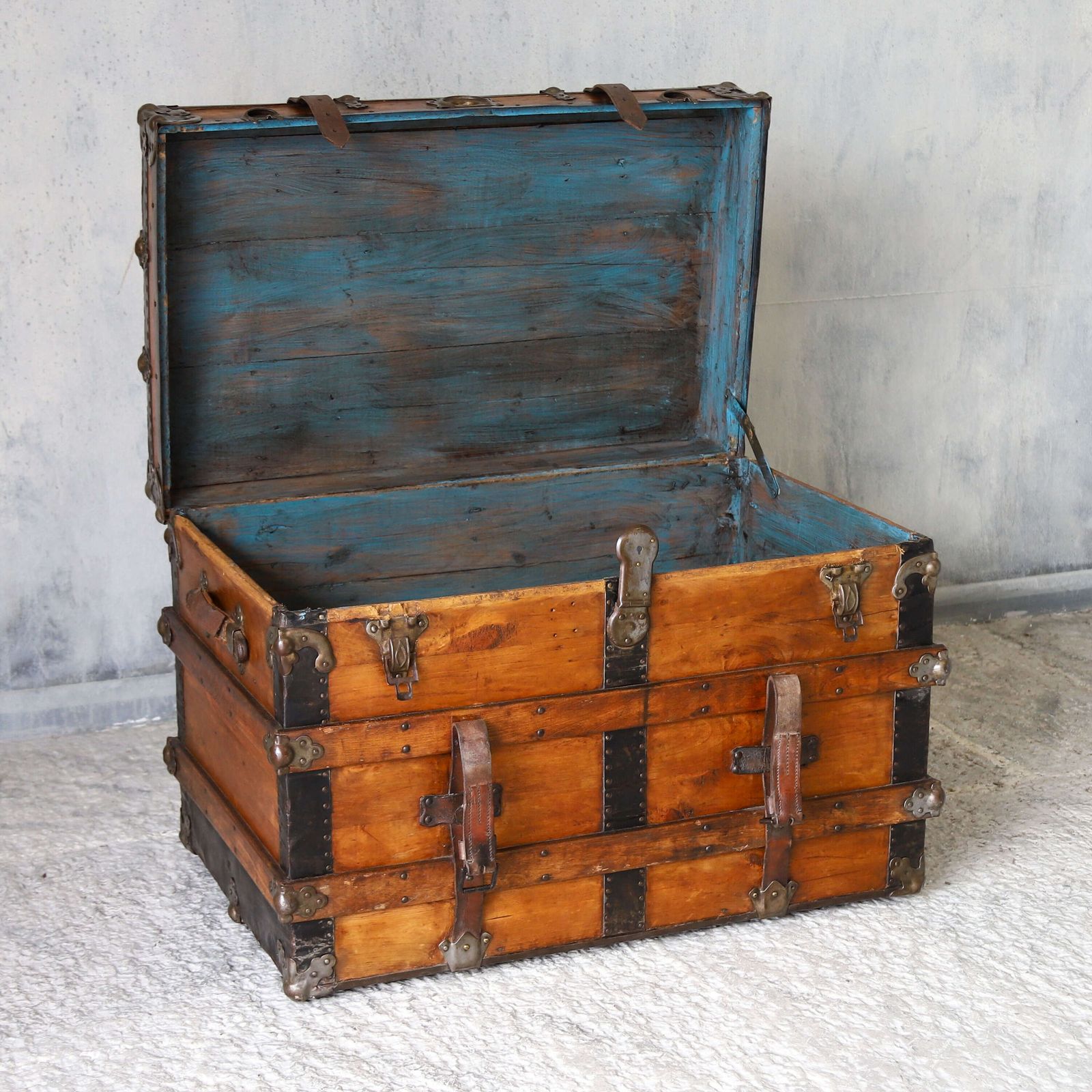 19th Century Victorian Period Pine Travelling Trunk Circa 1870 photo vintage