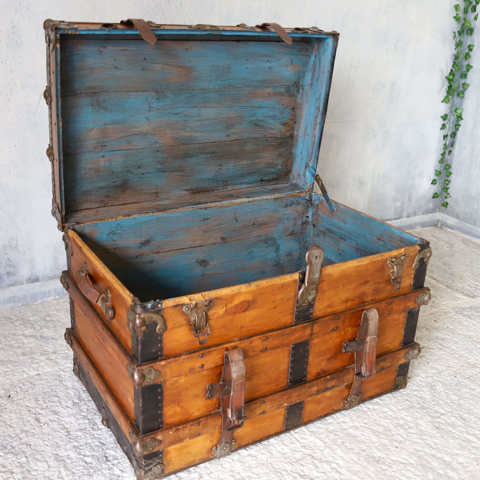 photo furniture 19th Century Victorian Period Pine Travelling Trunk Circa 1870