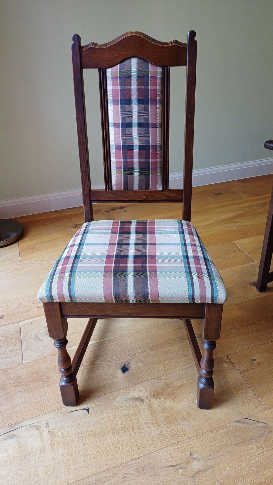 Old Charm Extending Table, 2 X Carver, 4 X Dining Chairs. Tudor Brown. All Pristine, Unmarked. photo for sale