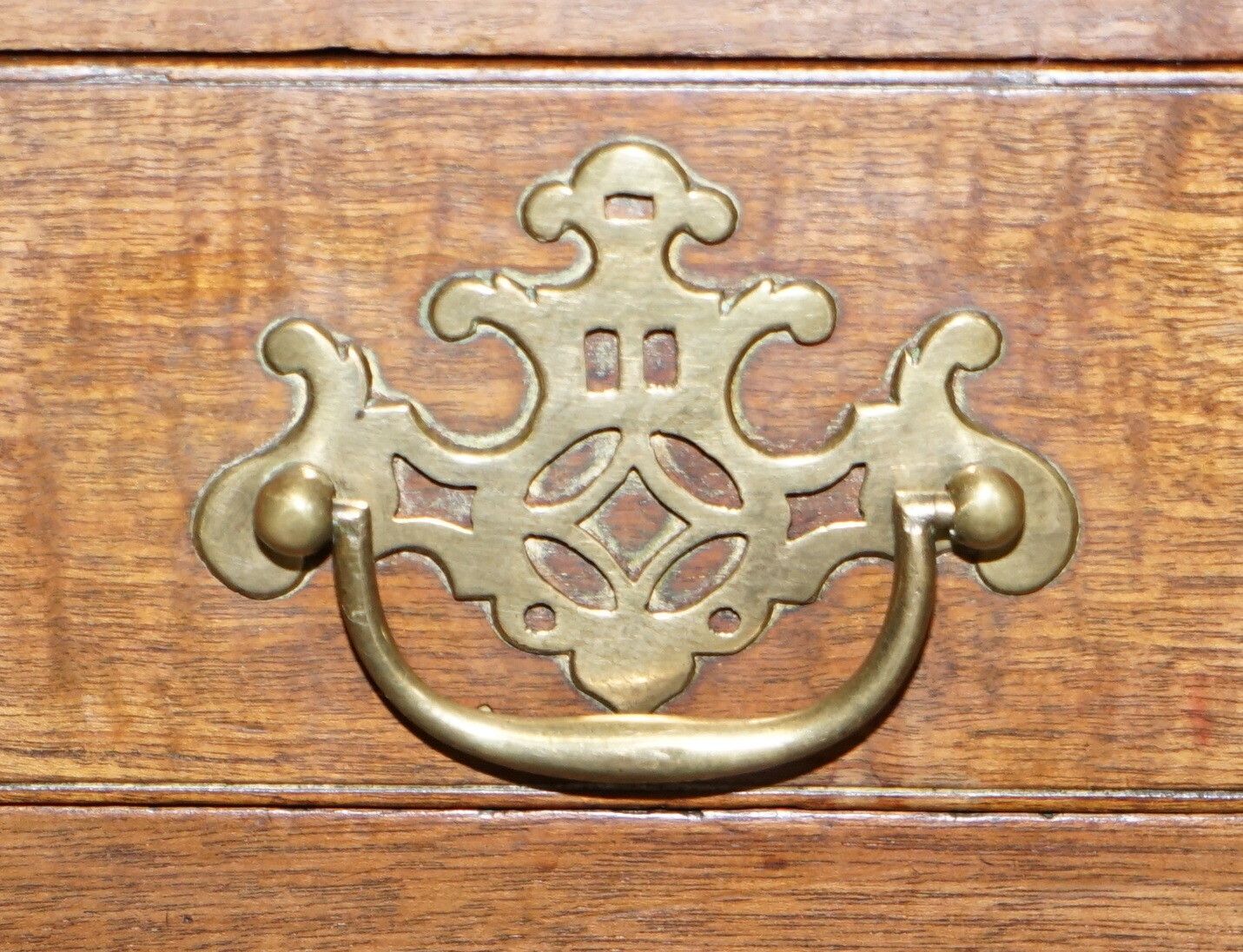 Antique George III Side Table Circa 1760 Very Heavy Mahogany Chippendale Carved photo vinterior