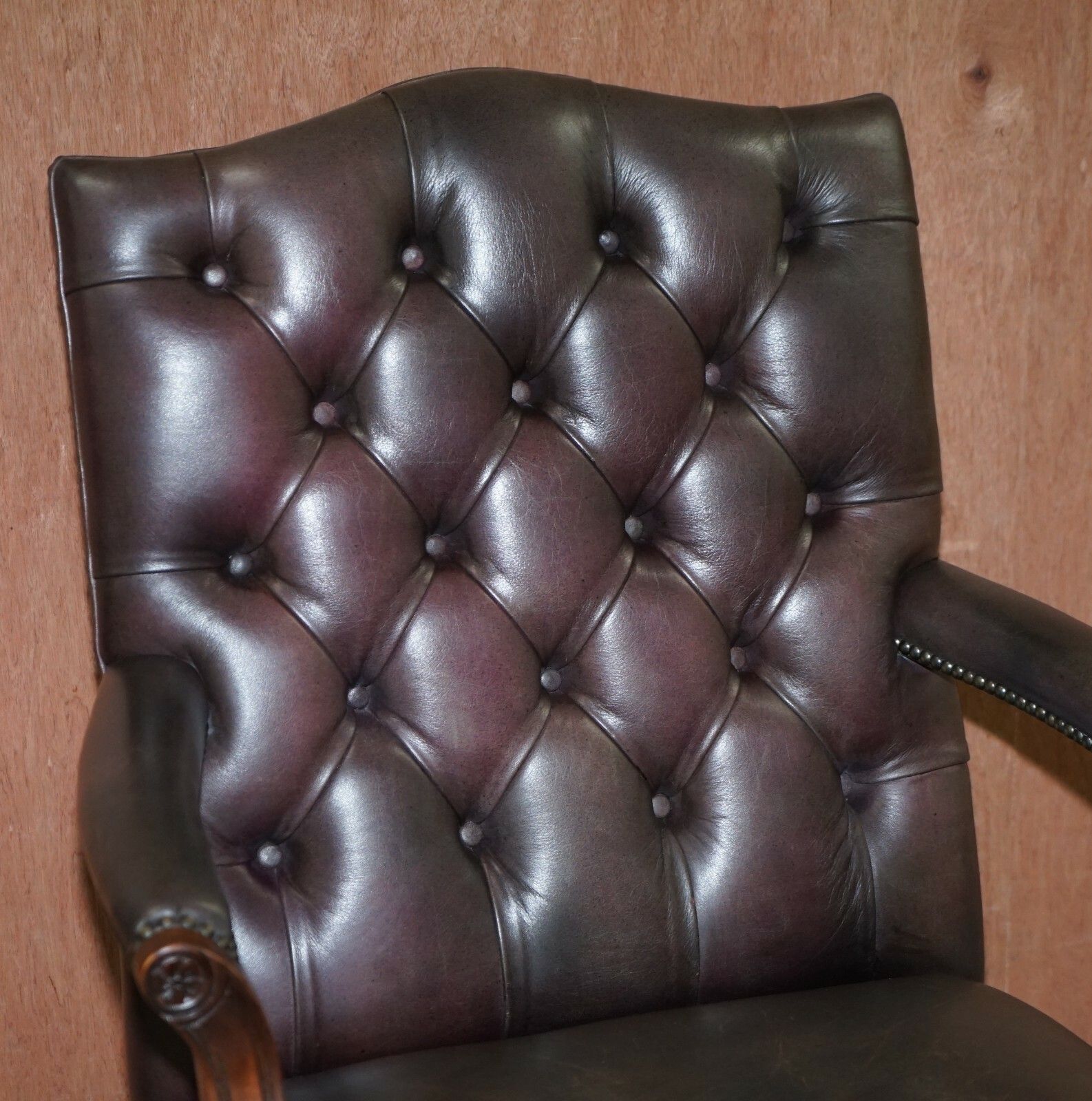 George II Gainsborough Carver Chesterfield Leather Armchair Claw & Ball Feet photo for sale