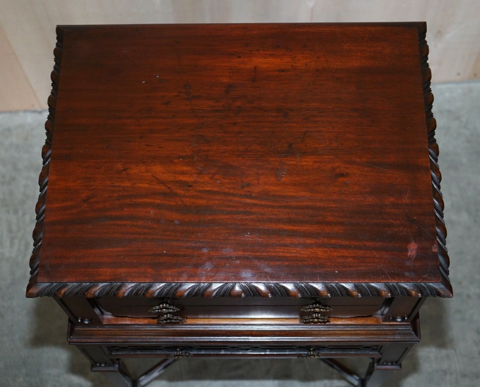 Maple & Co Thomas Chippendale Careved Victorian Mahogany Cutlery Side End Table photo vintage