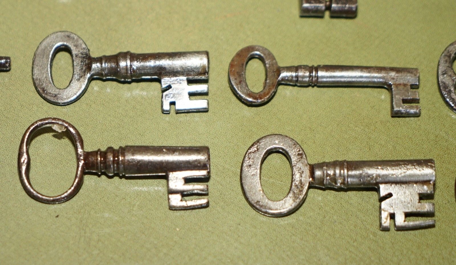 1750.0 Antique 18th Century Box Of Georgian Keys Honble J A Ellis Kings Agent 1763 1776 photo