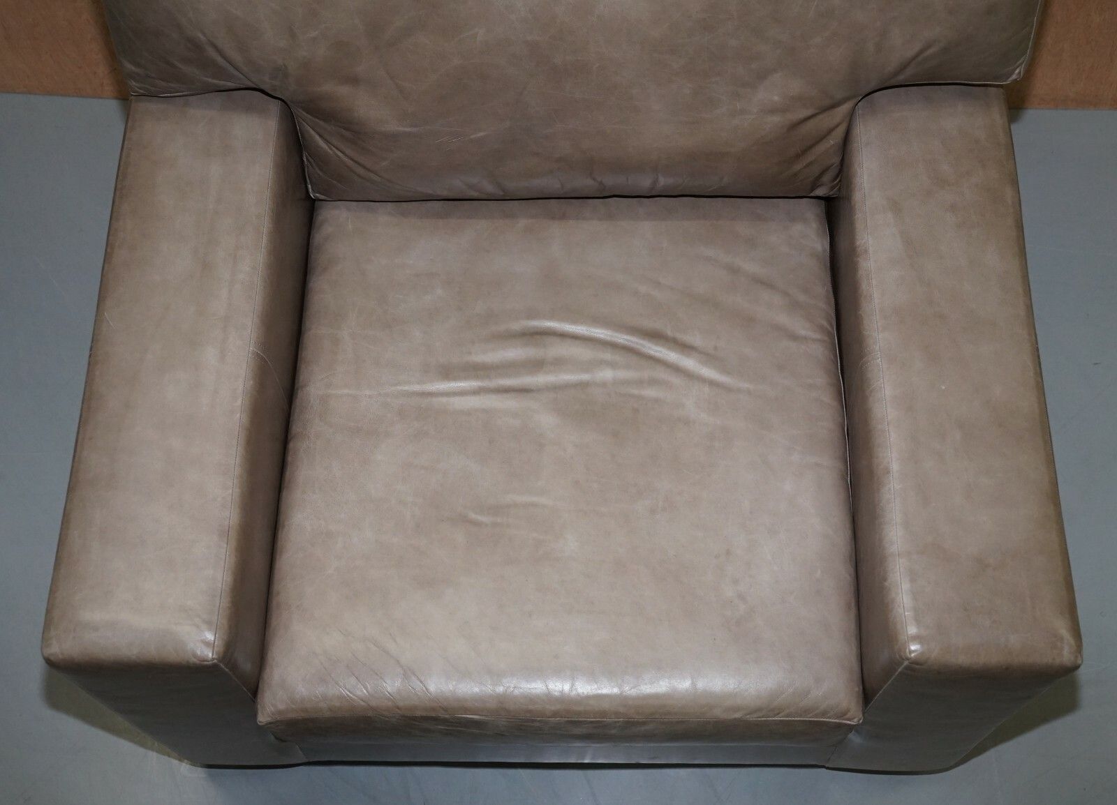 Furniture Luxury Pair Of Very Large Contemporary Grey Leather Armchairs Or Love Seats photo