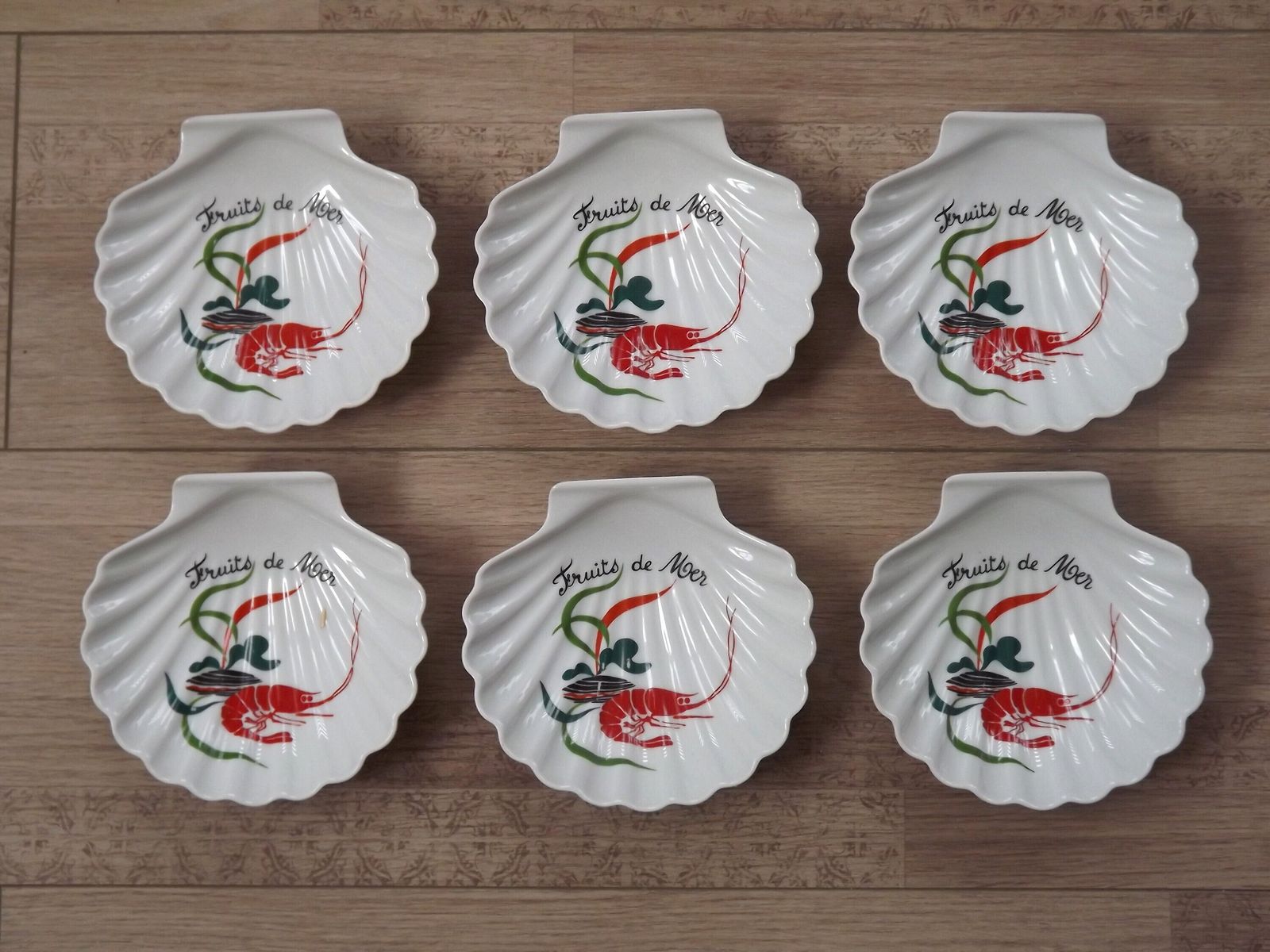 French L'hirondelle Coquille Saint Jacques Shell Serving Dishes In Basket   French Vintage Tableware. Shell Serving Dishes. Lobster Design. photo Home Decor