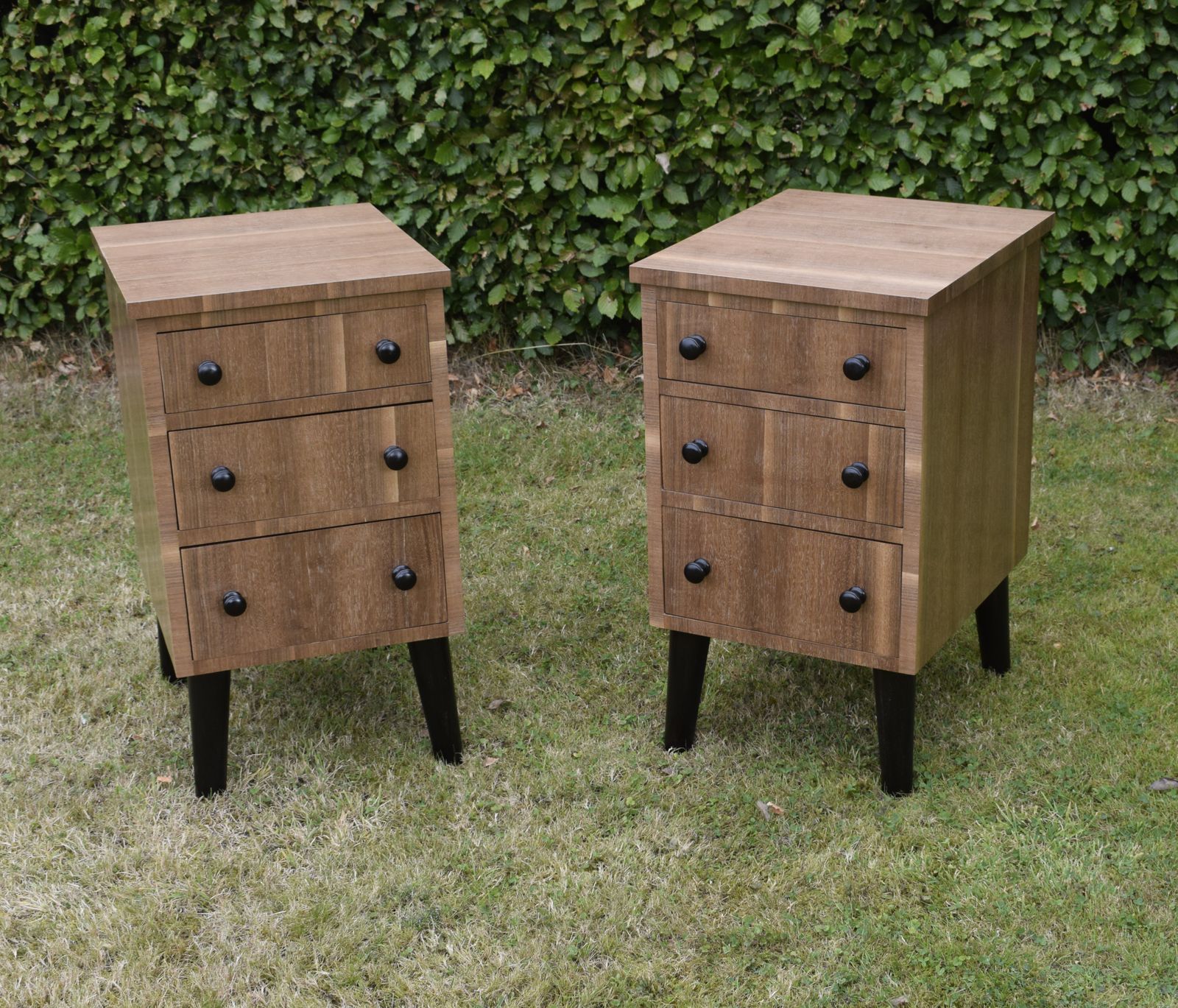 995.0 Pair Of Art Deco Walnut Bedside Chests photo
