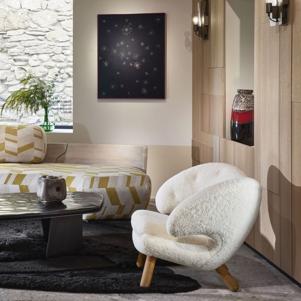 Vintage Pelican Armchair – Finn Juhl photo furniture