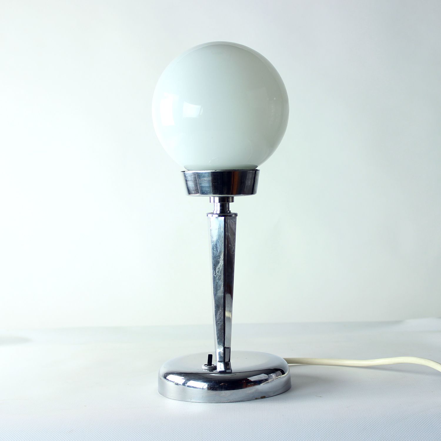 Art Deco Table Lamp In Chrome And Glass, Czechoslovakia 1940s