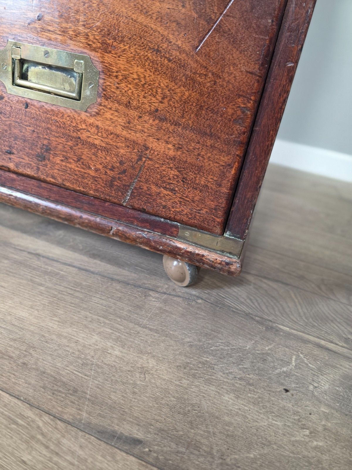 photo vintage Antique Regency Teak Campaign 1830s Chest