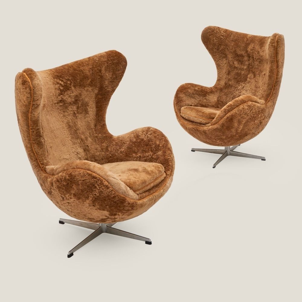 Furniture Pair Of Camel Egg Armchairs And Ottoman – Arne Jacobsen photo