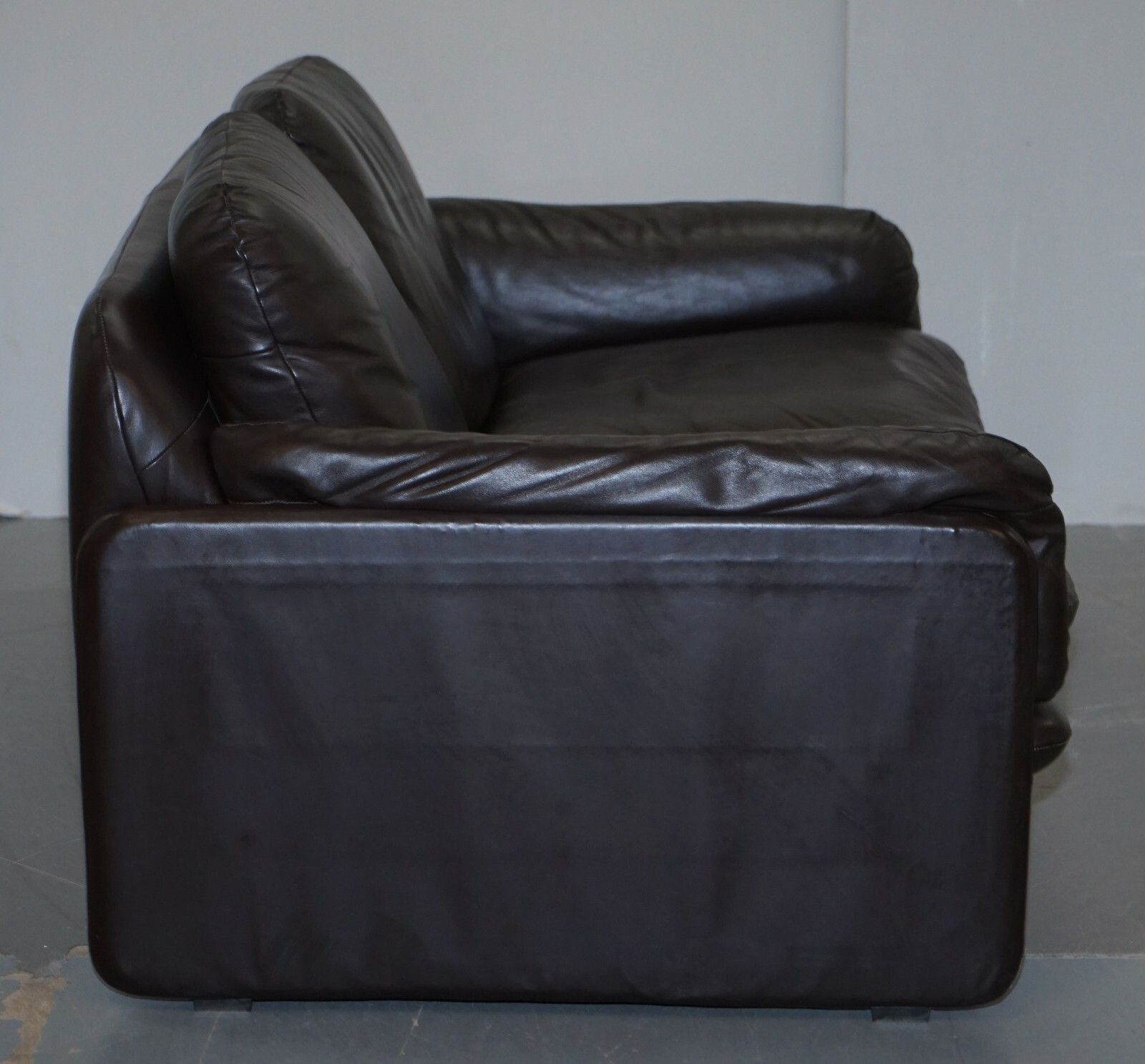 Furniture 138cm Danish Brown Leather 2 Seat Mid Century Modern Sofa Armchairs Available photo