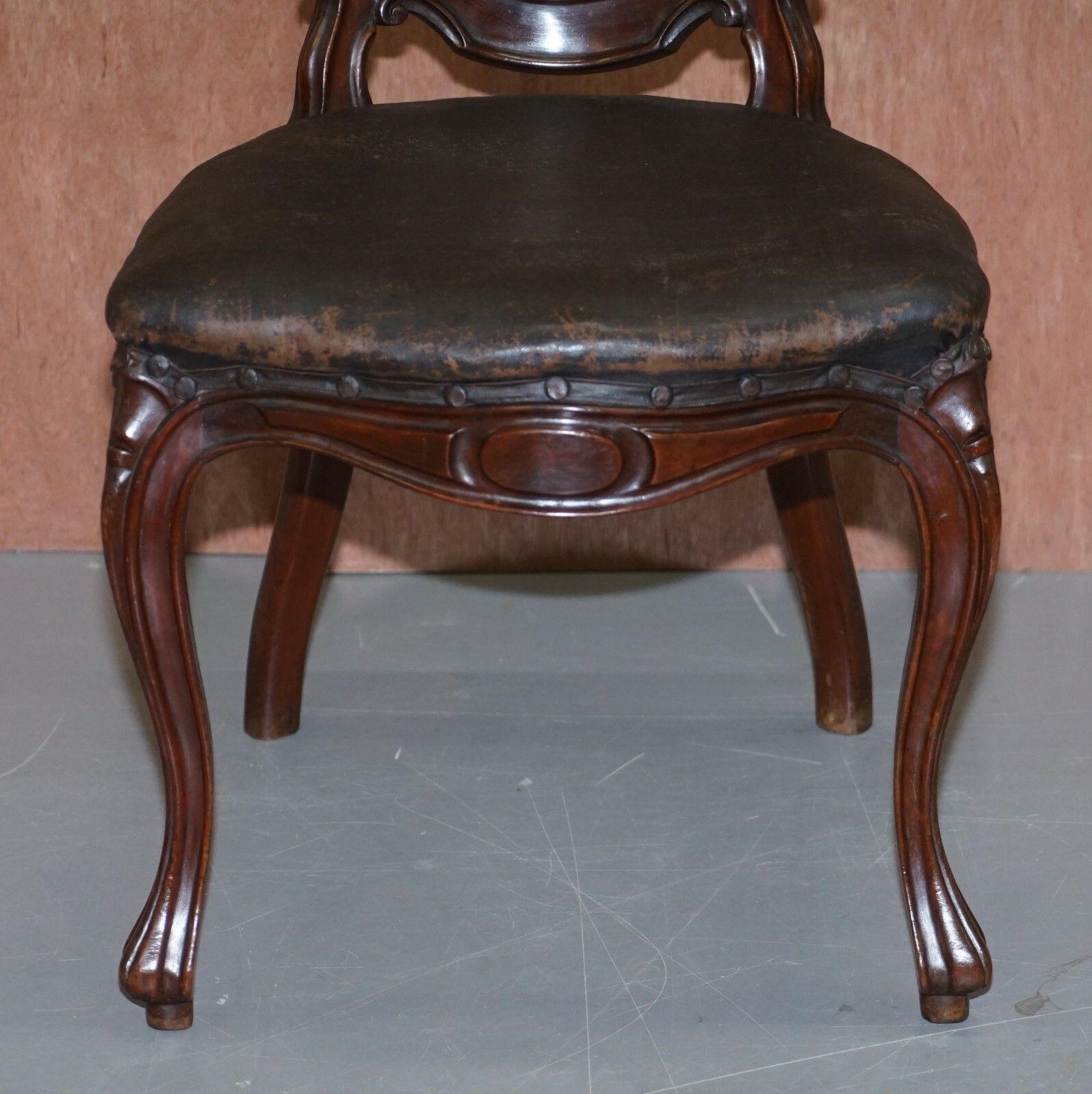 Suite Of Six Victorian Hand Carved Mahogany Spoon Medallion Back Dining Chairs 6 photo vintage