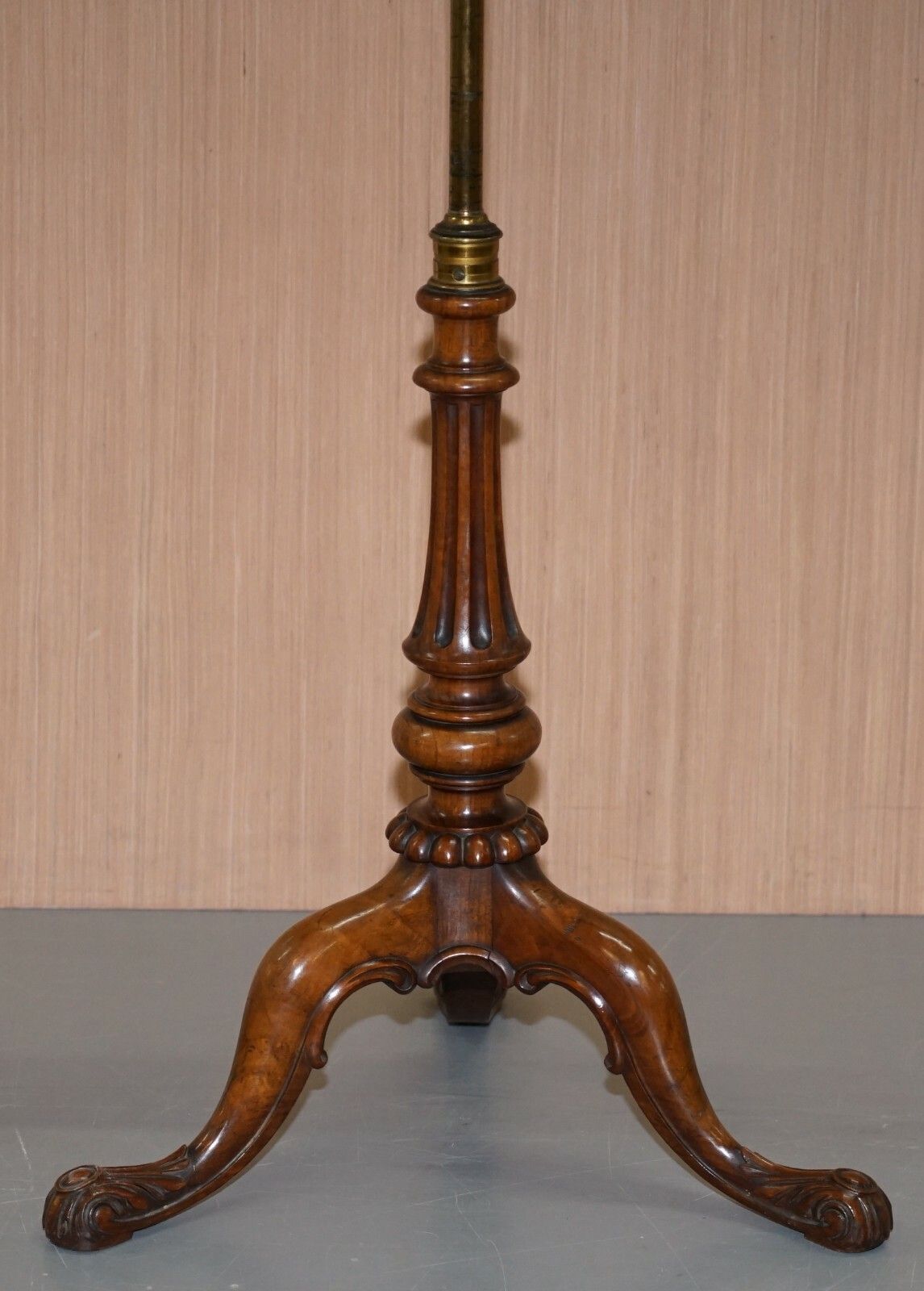 Circa 1850 Stamped Gillows Of Lancaster Walnut Height Adjustable Pole Screen photo Home Fixtures