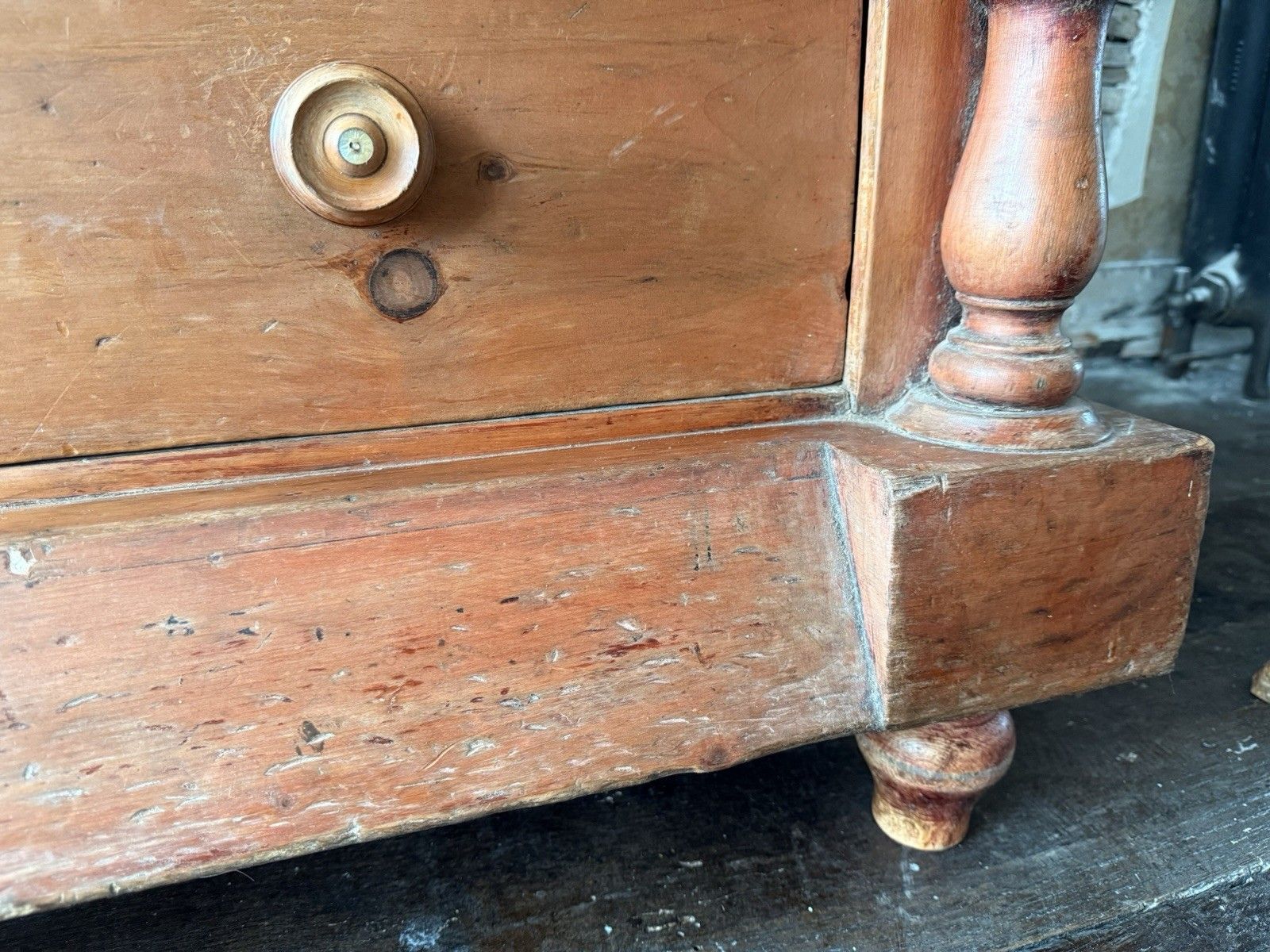 photo furniture Scottish Original Antique Pine Barley Twisted Rustic Chest Of Drawers C1840