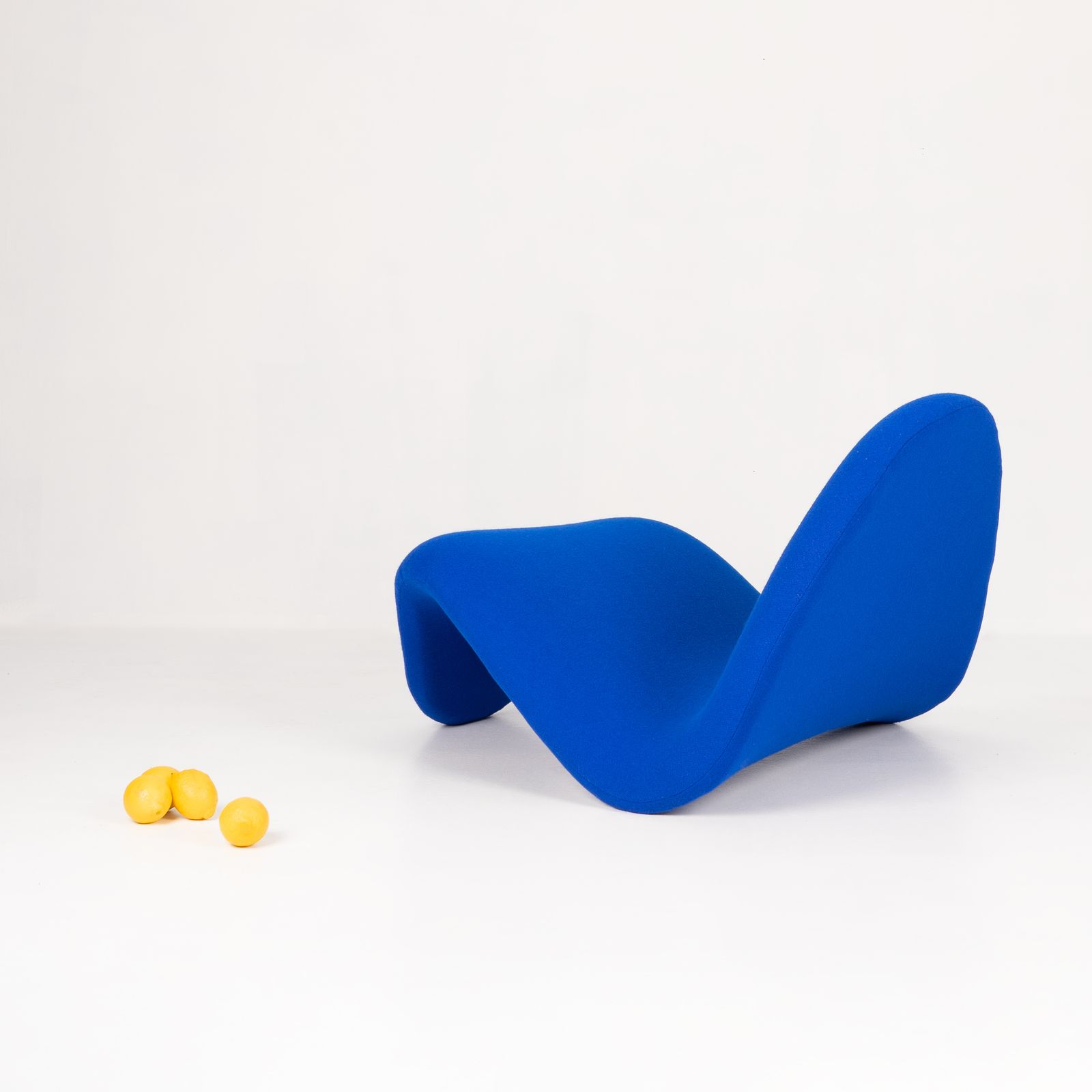 Pierre Paulin, 557 Or Tongue Chair, Artifort Ed., 1967 photo for sale