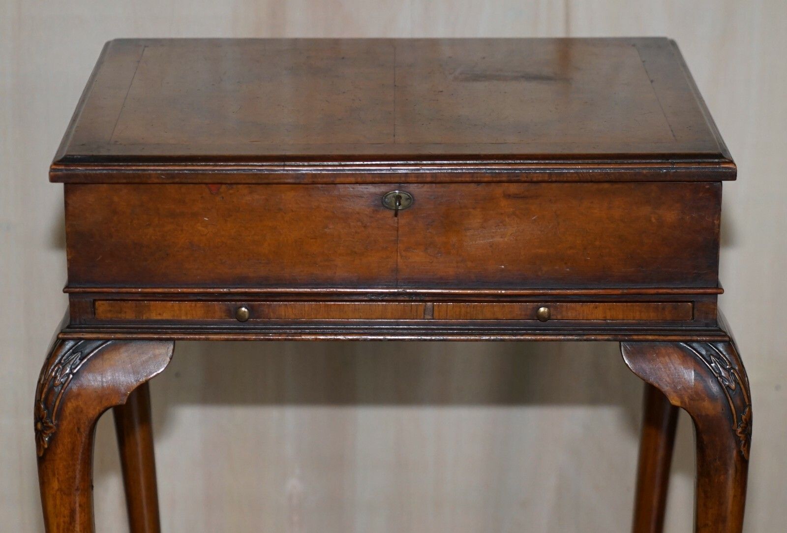 Exquisite Burr Walnut Jewellery Box Burr Walnut Side End Table With Glass Shelf photo 1350.0