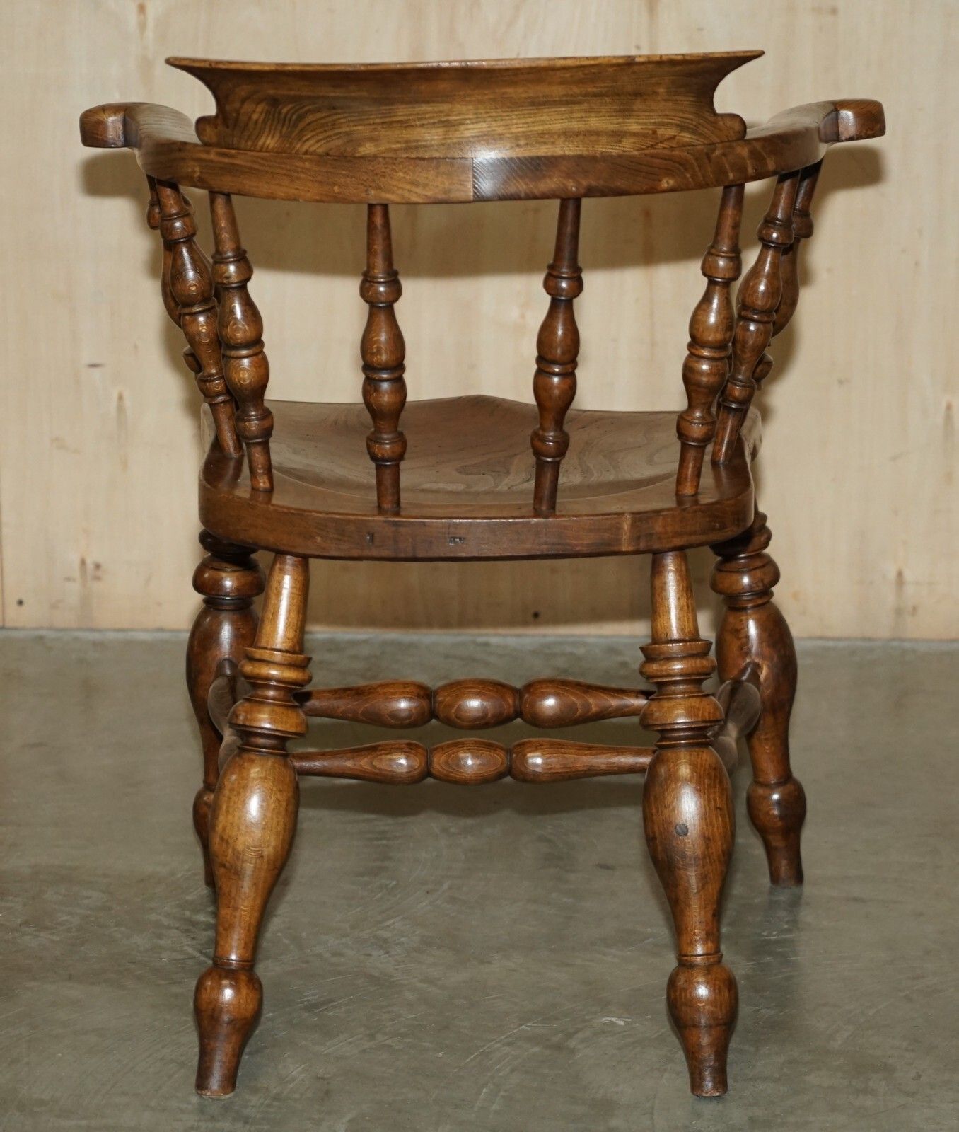 photo vinterior Decorative Patina Antique Edwardian Sold Elm Bow Back Smokers Captains Armchair
