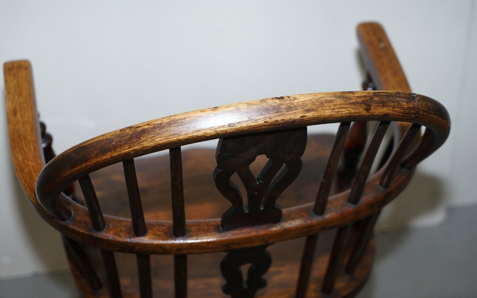 Furniture English Classic Antique Victorian 19th Century Elm & Ash Wood Windsor Armchair photo