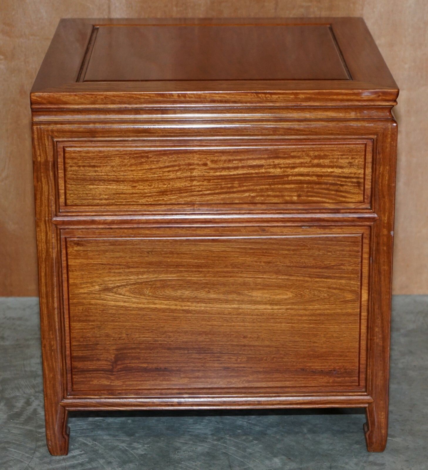 Pair Of Oriental Teak Side End Lamp Wine Tables Drawers With Birds & Flowers photo vinterior