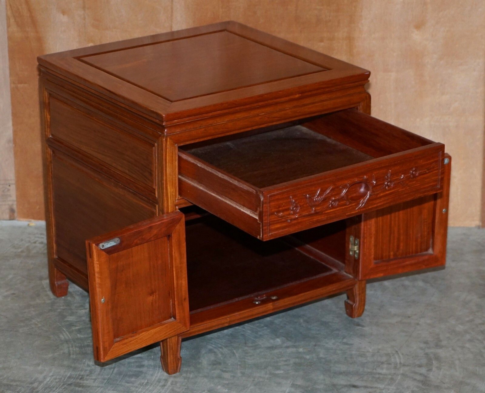 Pair Of Oriental Teak Side End Lamp Wine Tables Drawers With Birds & Flowers photo vintage