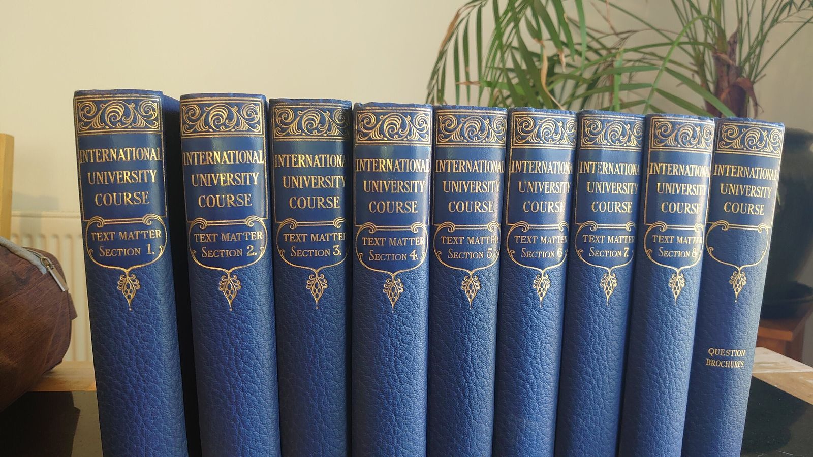The International University Reading Course   All Eight Volumes   Edited By Ernest Barker C1939/40   Good To Very Good Condition photo for sale