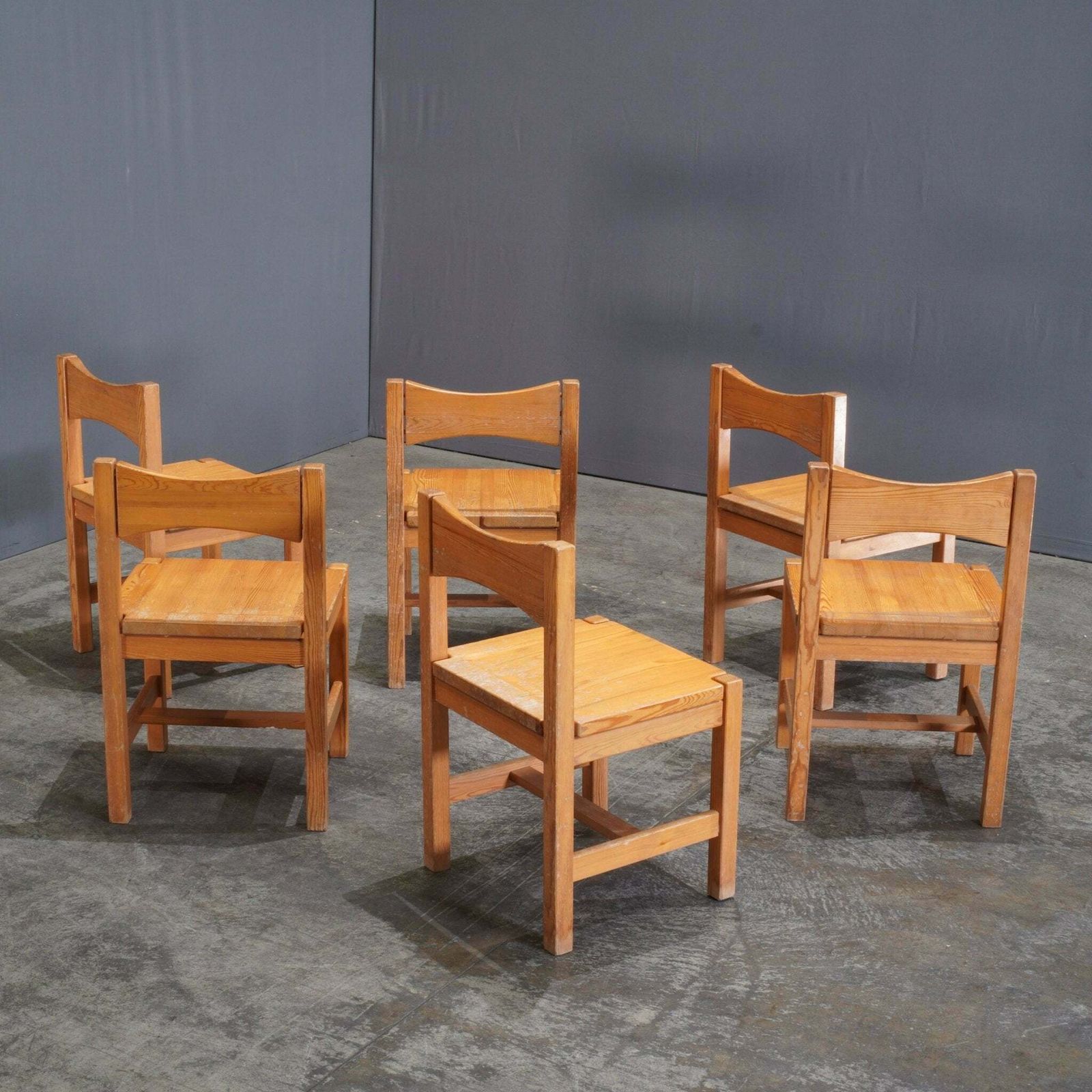photo furniture Vintage Hongisto Chairs By Ilmari Tapiovaara For Laukaan Puu, Set Of Five