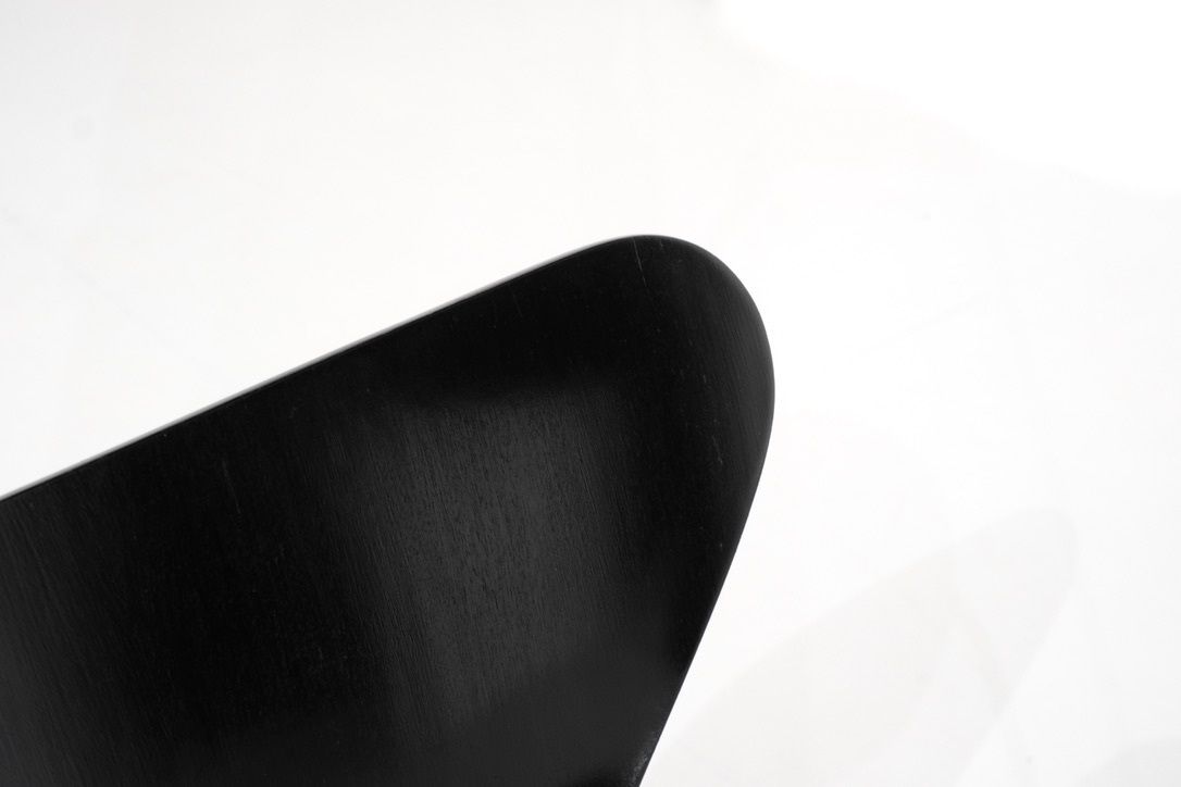 Chair Model " 3207 "In Wood By Arne Jacobsen For Fritz Hansen, Denmark 1955. photo vinterior